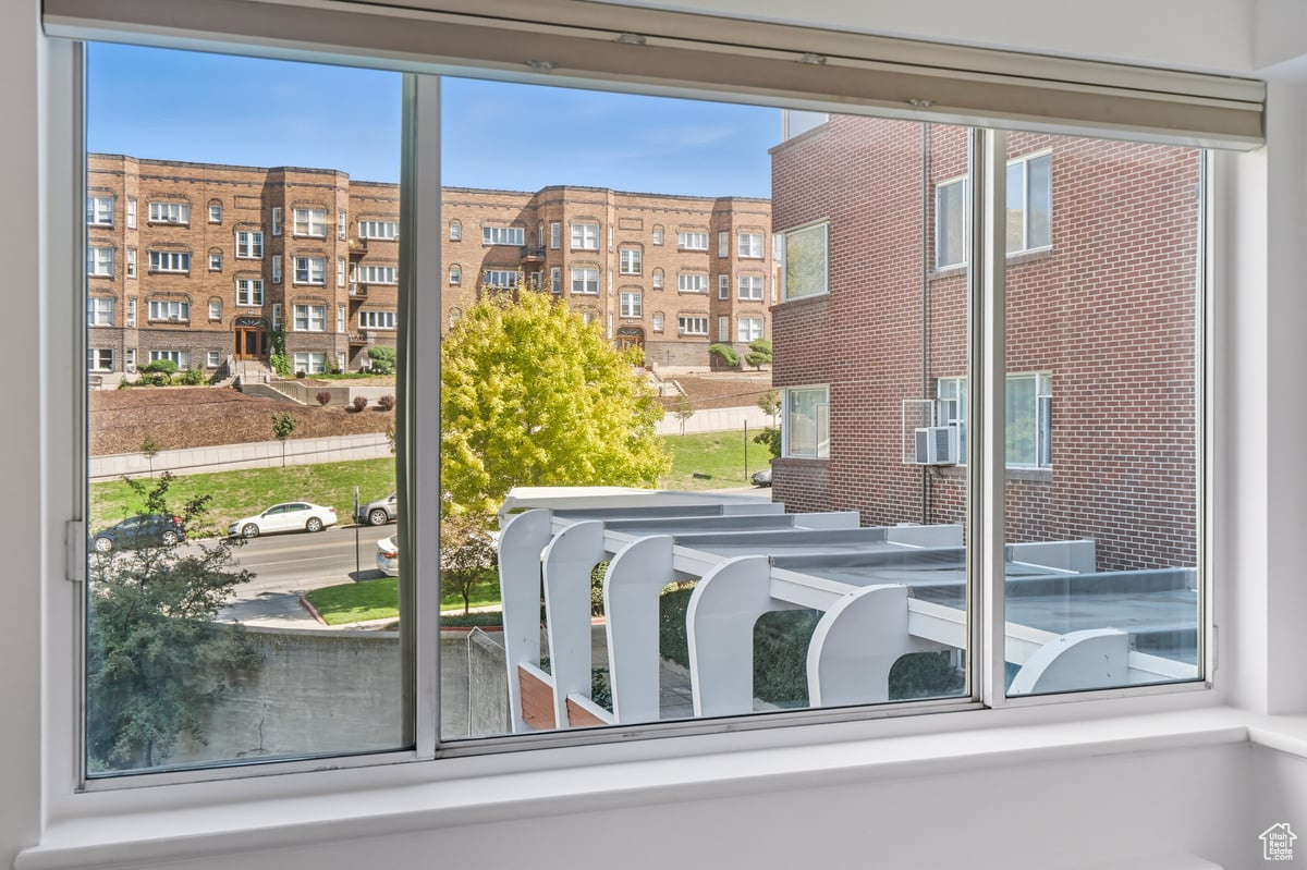 UNIVERSITY HEIGHTS - Residential