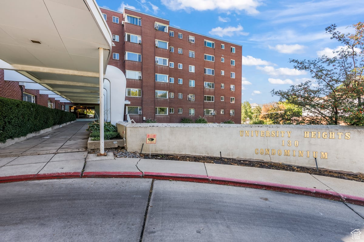 UNIVERSITY HEIGHTS - Residential