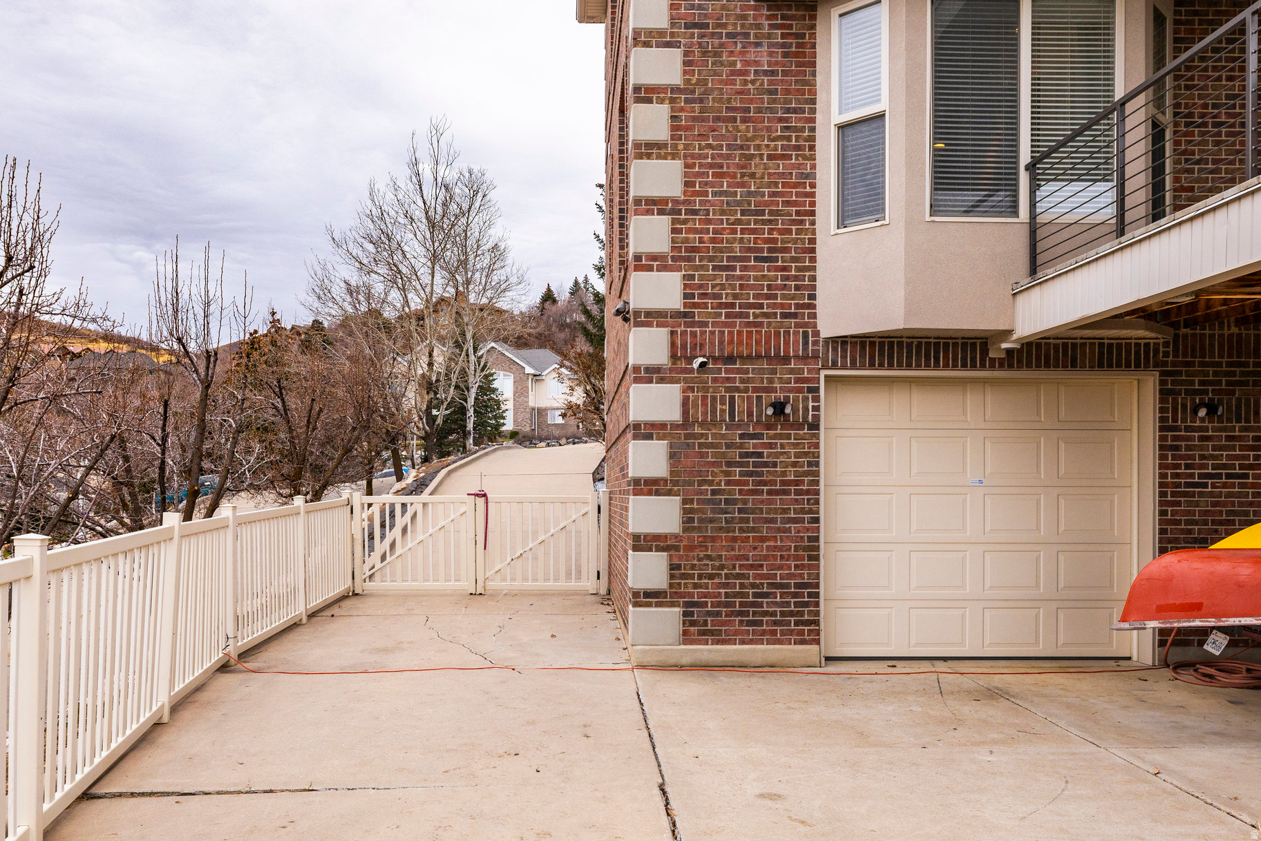 SUNSET HOLLOW - Residential