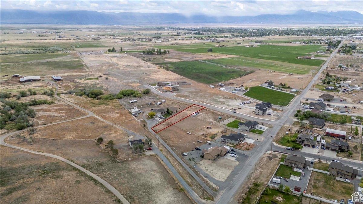 638 W Red Tail Circle #10 Cir #10, Garden City, Utah image 3
