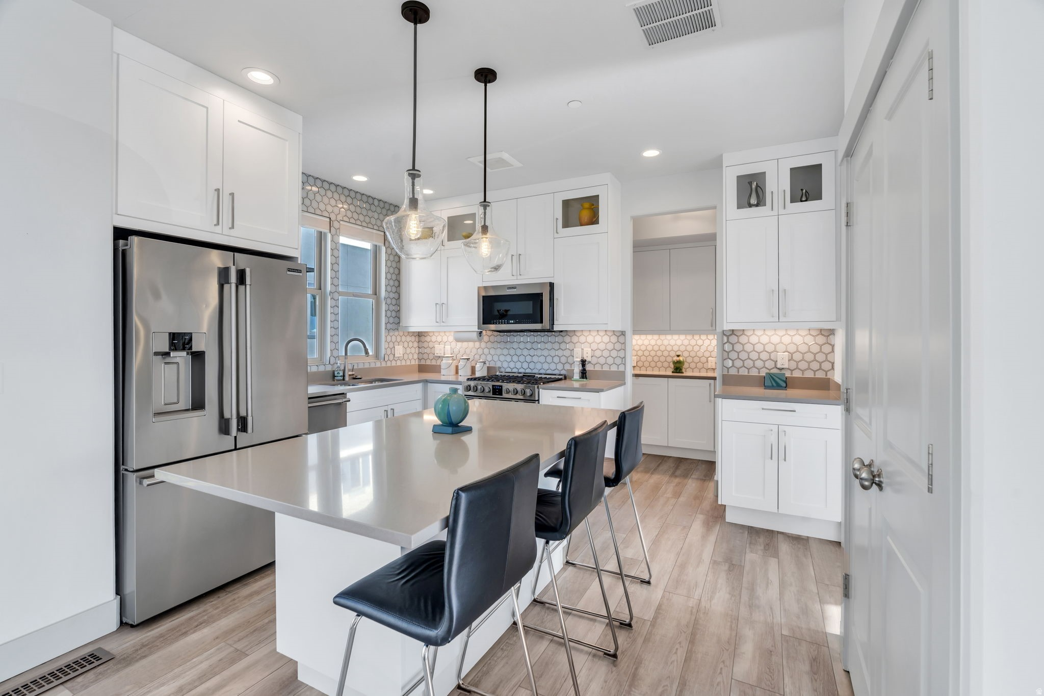 DAYBREAK - Residential