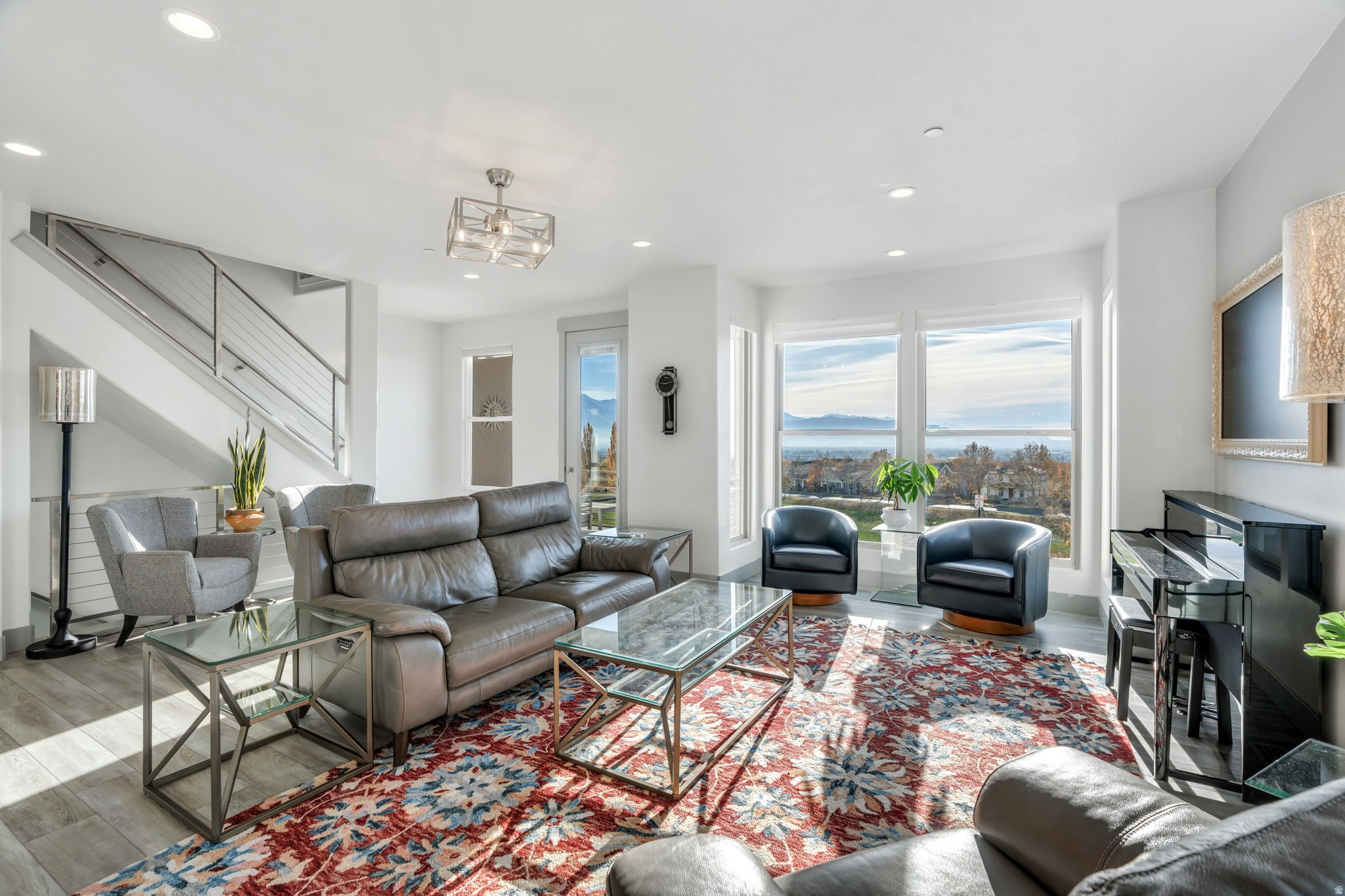 DAYBREAK - Residential