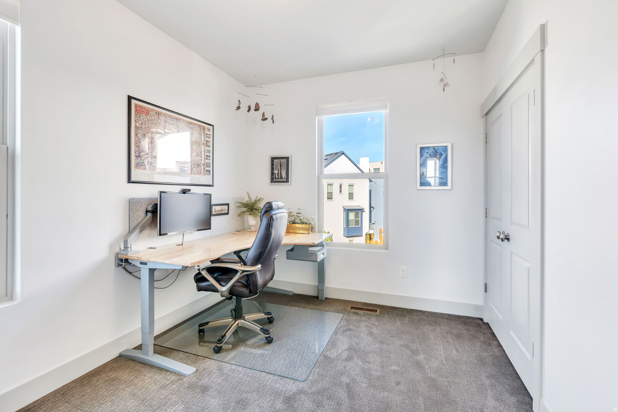 DAYBREAK - Residential