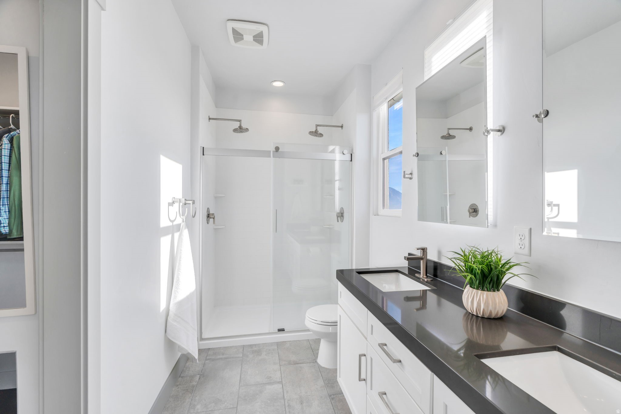 DAYBREAK - Residential