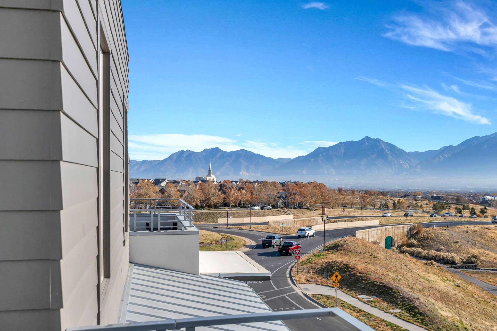 DAYBREAK - Residential