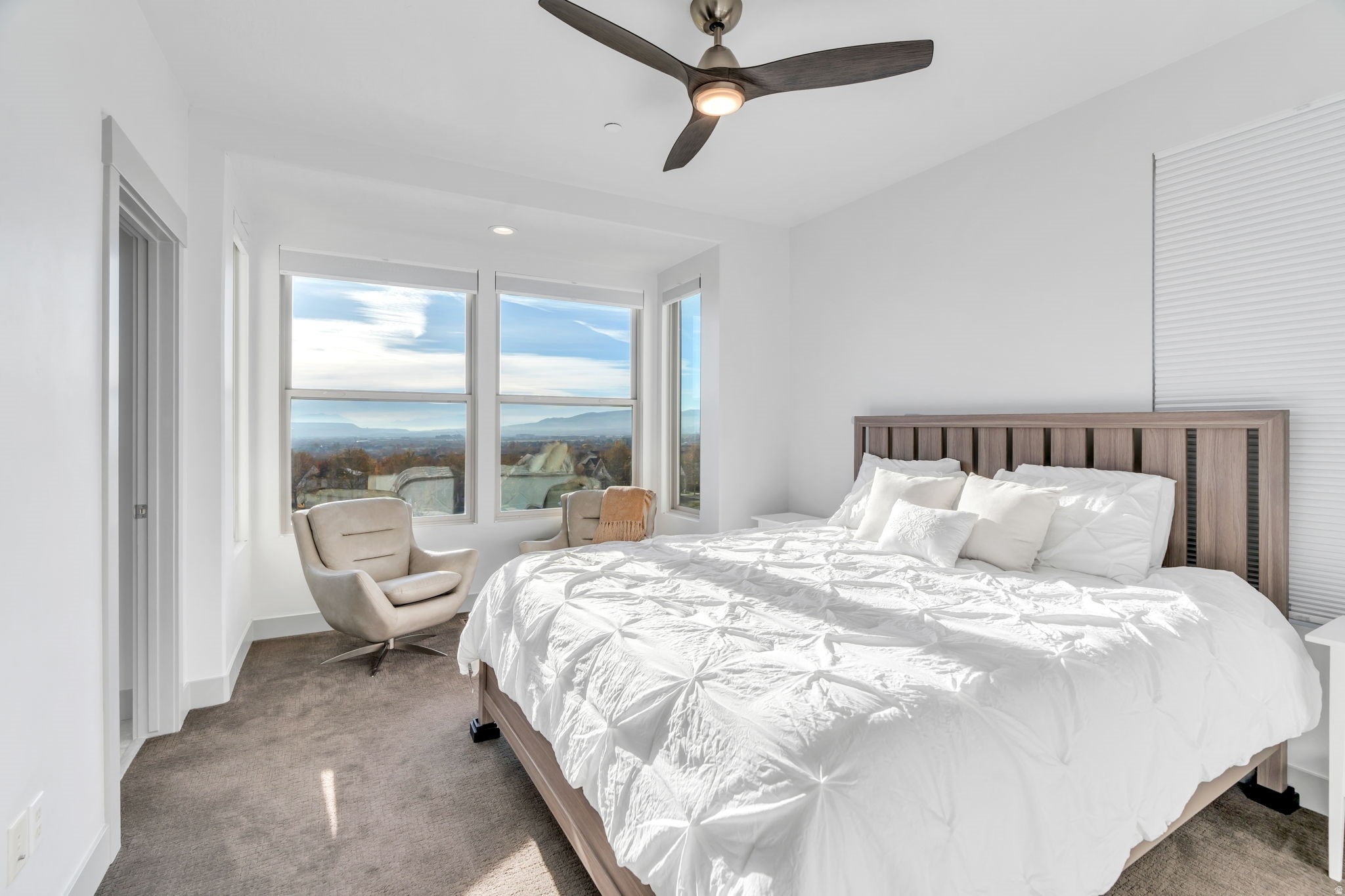 DAYBREAK - Residential