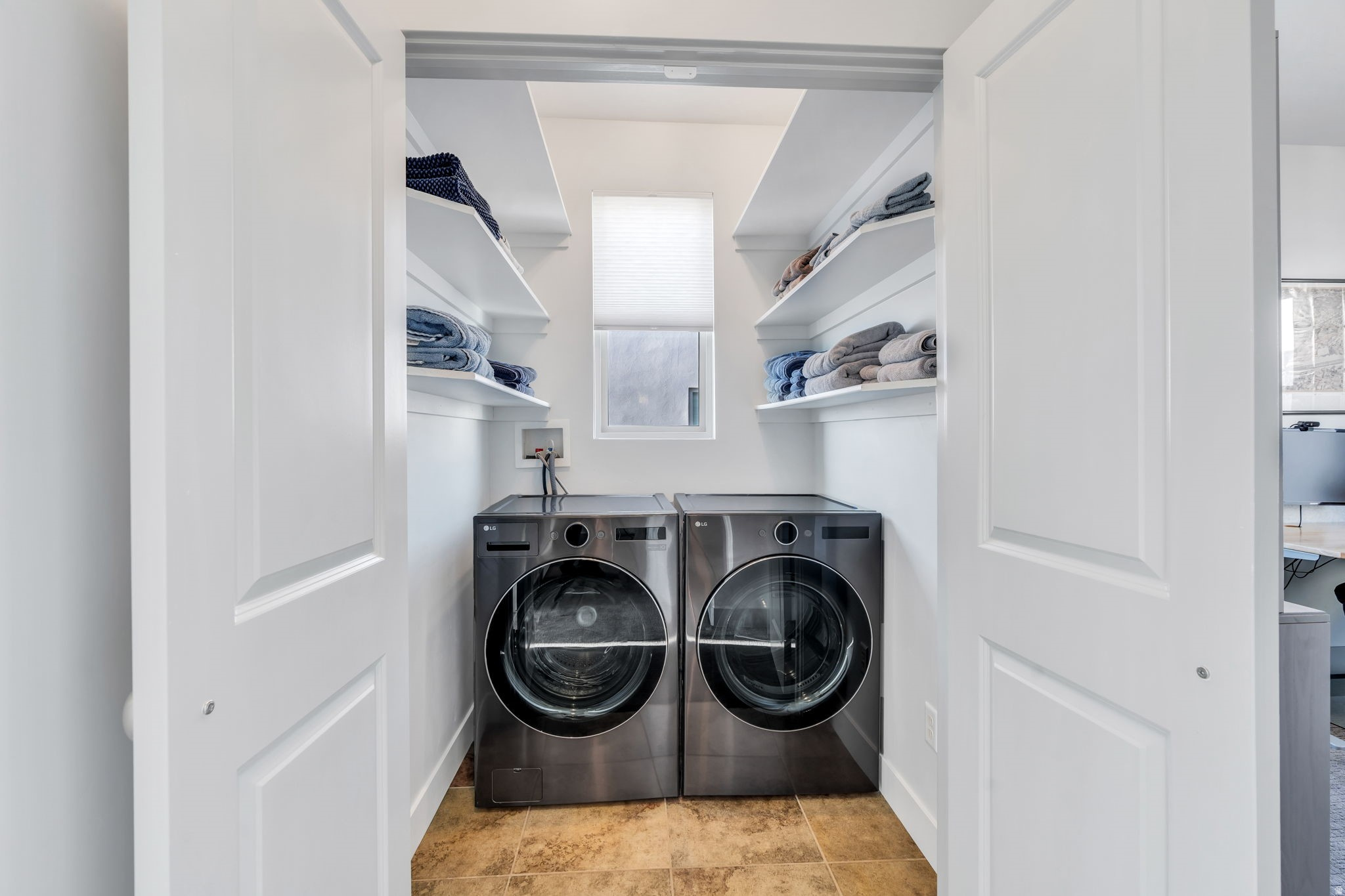 DAYBREAK - Residential