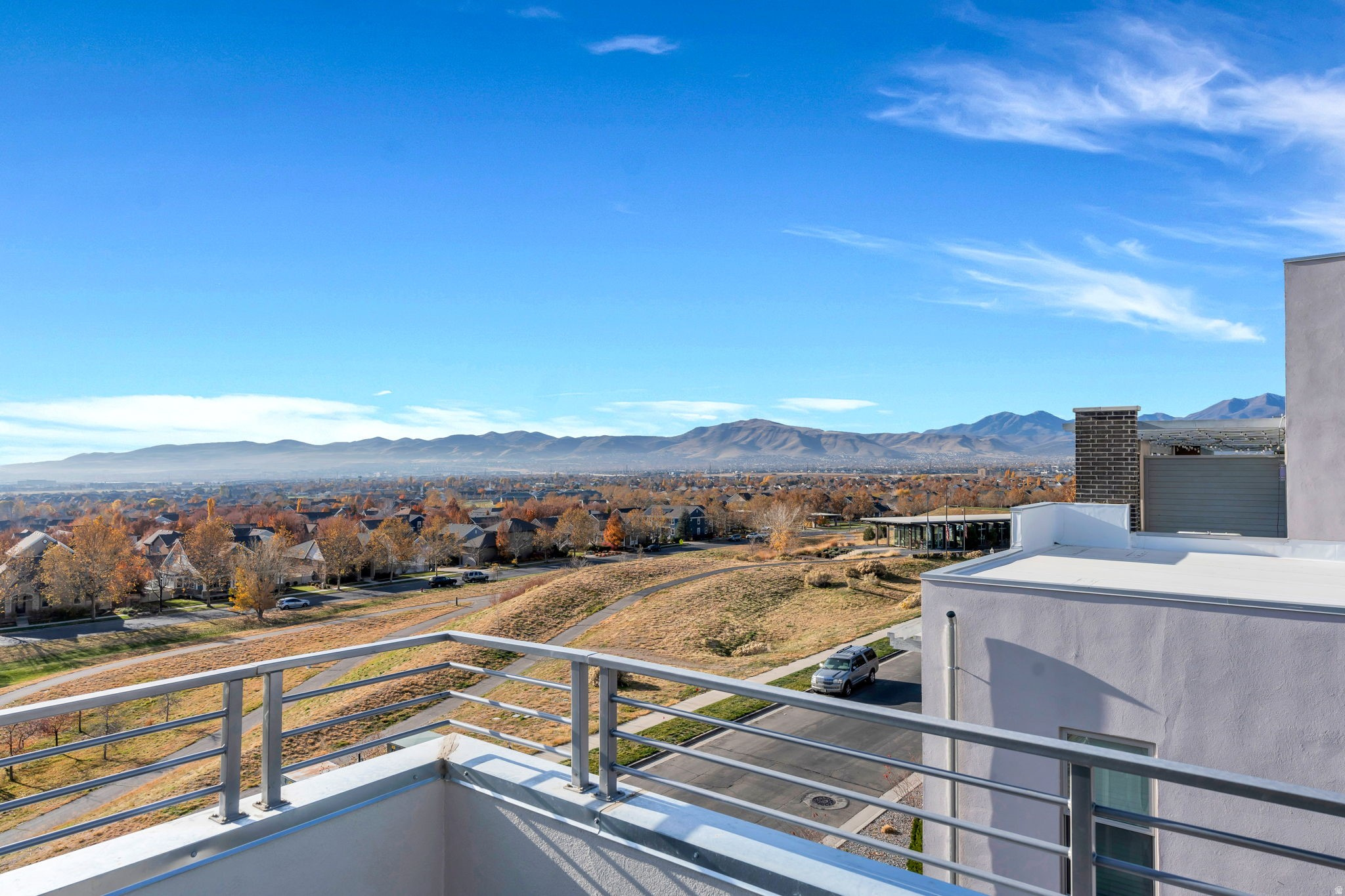 DAYBREAK - Residential