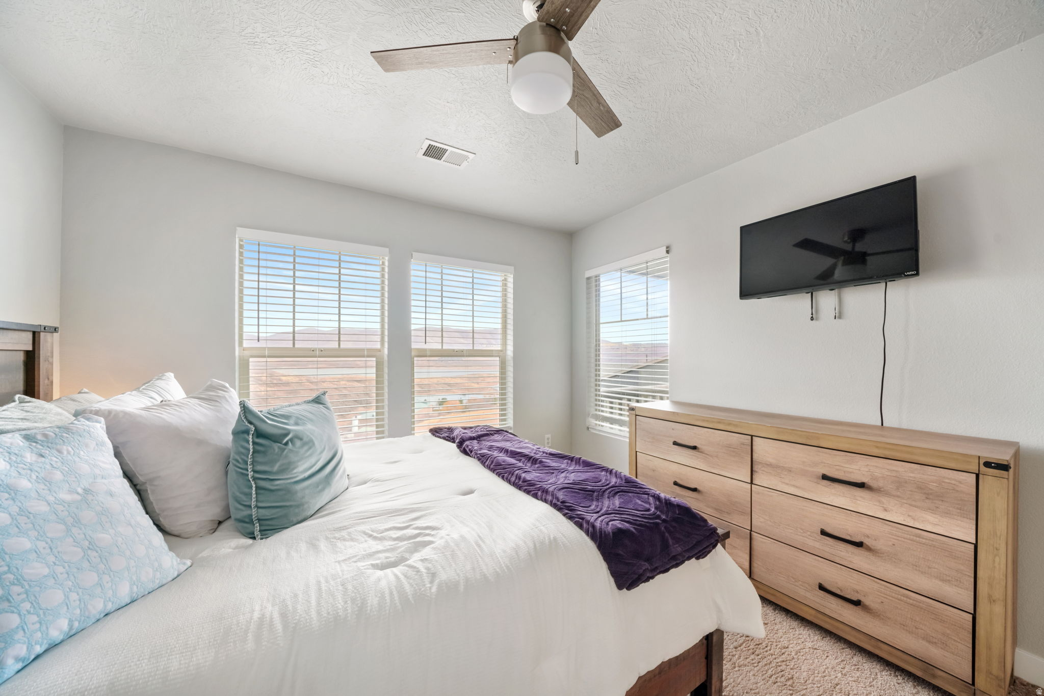 FOX BAY CONDOMINIUMS - Residential