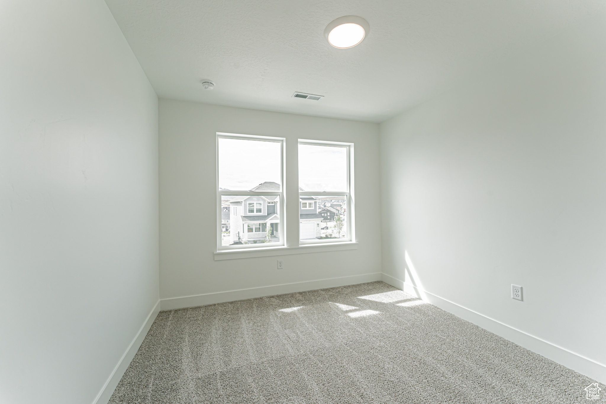 RIDGEHORNE - Residential