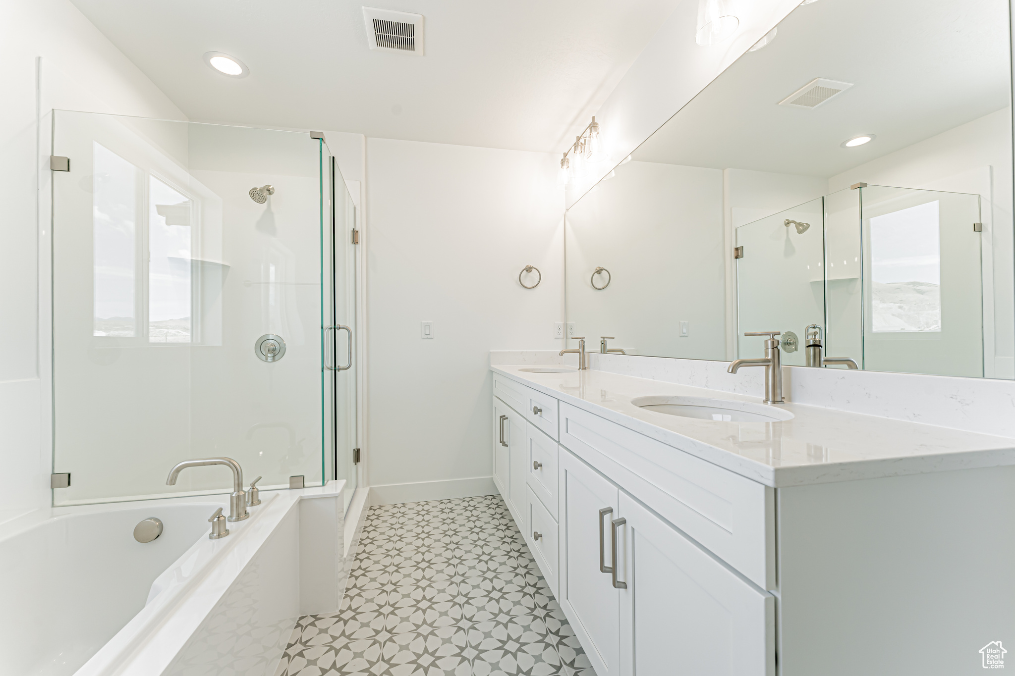 RIDGEHORNE - Residential