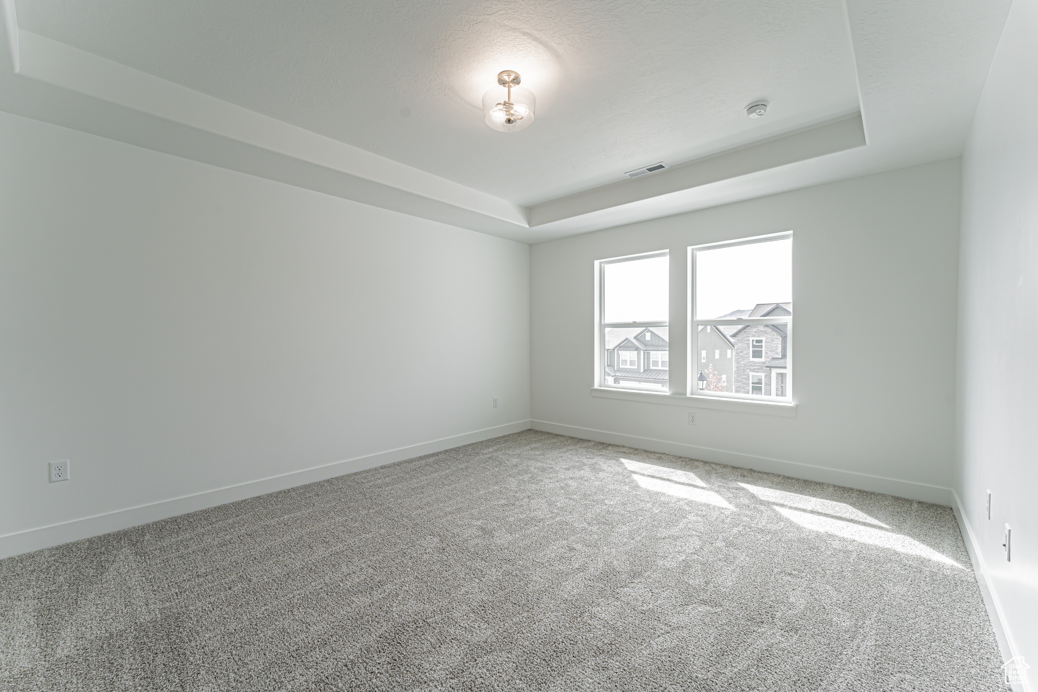 RIDGEHORNE - Residential