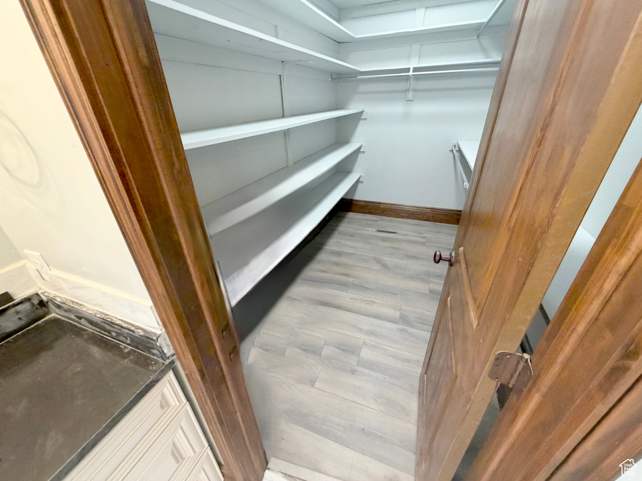 PELICAN BAY - Residential