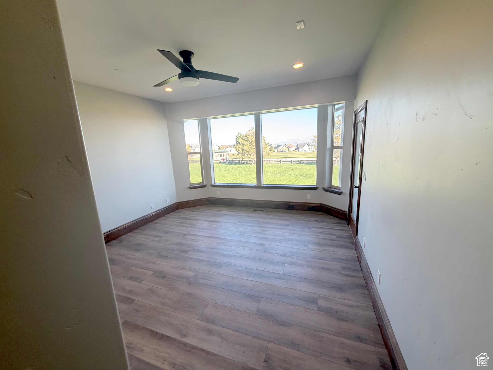 PELICAN BAY - Residential