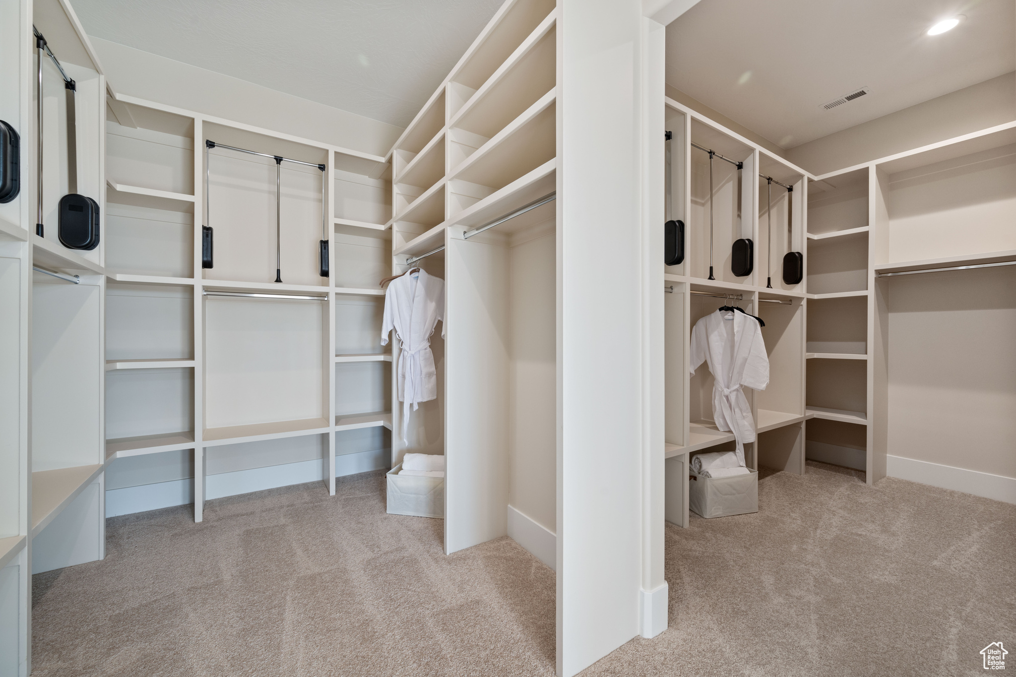 HURRICANE FIELDS ESTATES 3 - Residential