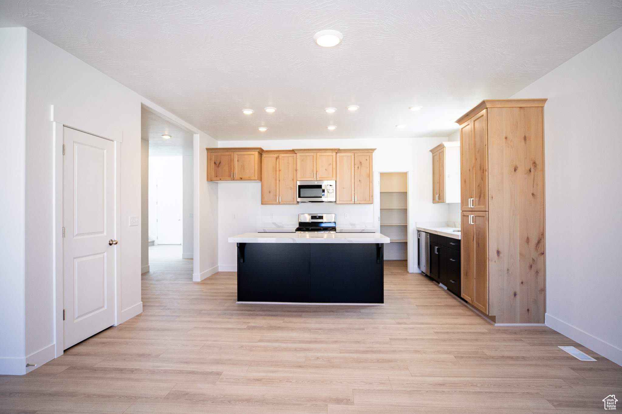 PARKWAY FIELDS SINGLES 2 - Residential