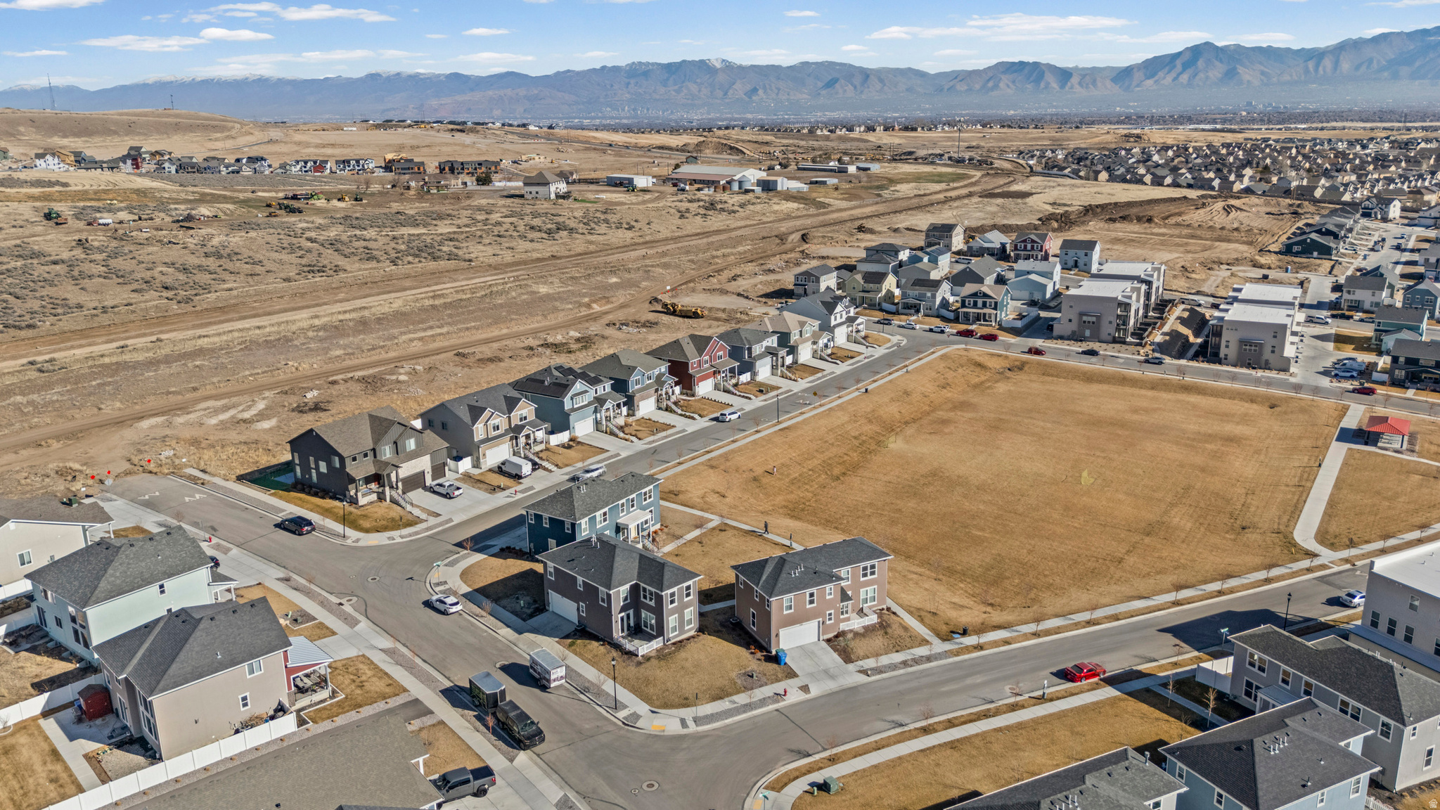 OQUIRRH WEST PHASE 1 - Residential