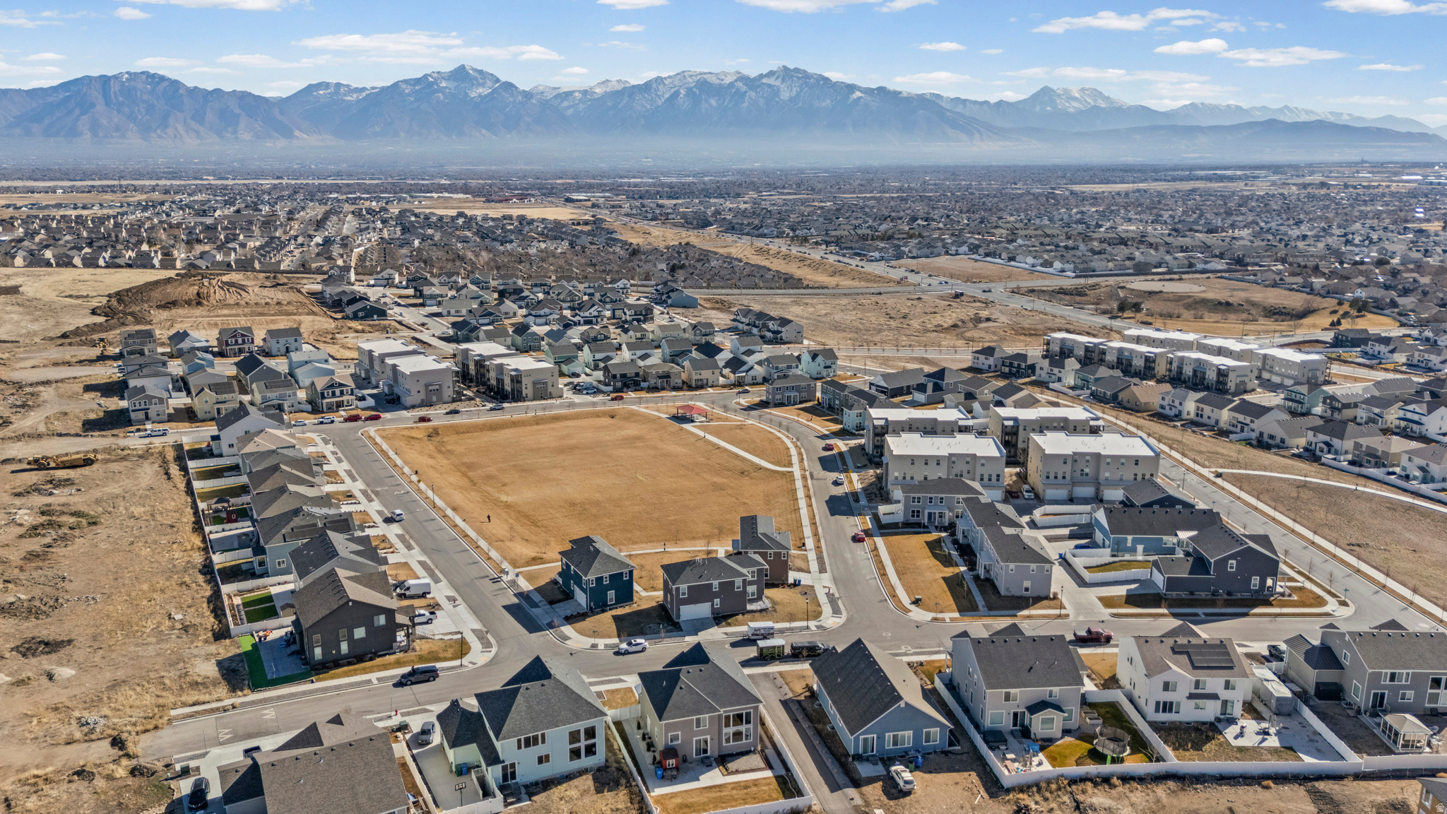 OQUIRRH WEST PHASE 1 - Residential