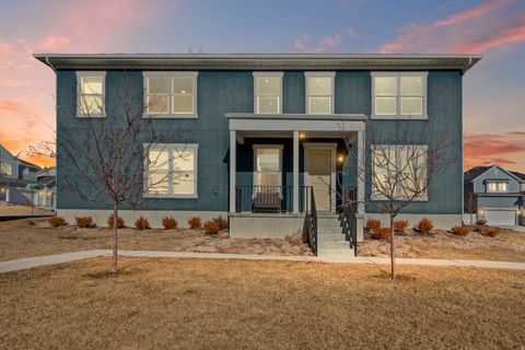 Photo of 7163 W KELSEY PEAK LN S #198, West Jordan, UT 84081 (MLS # 2137789)
