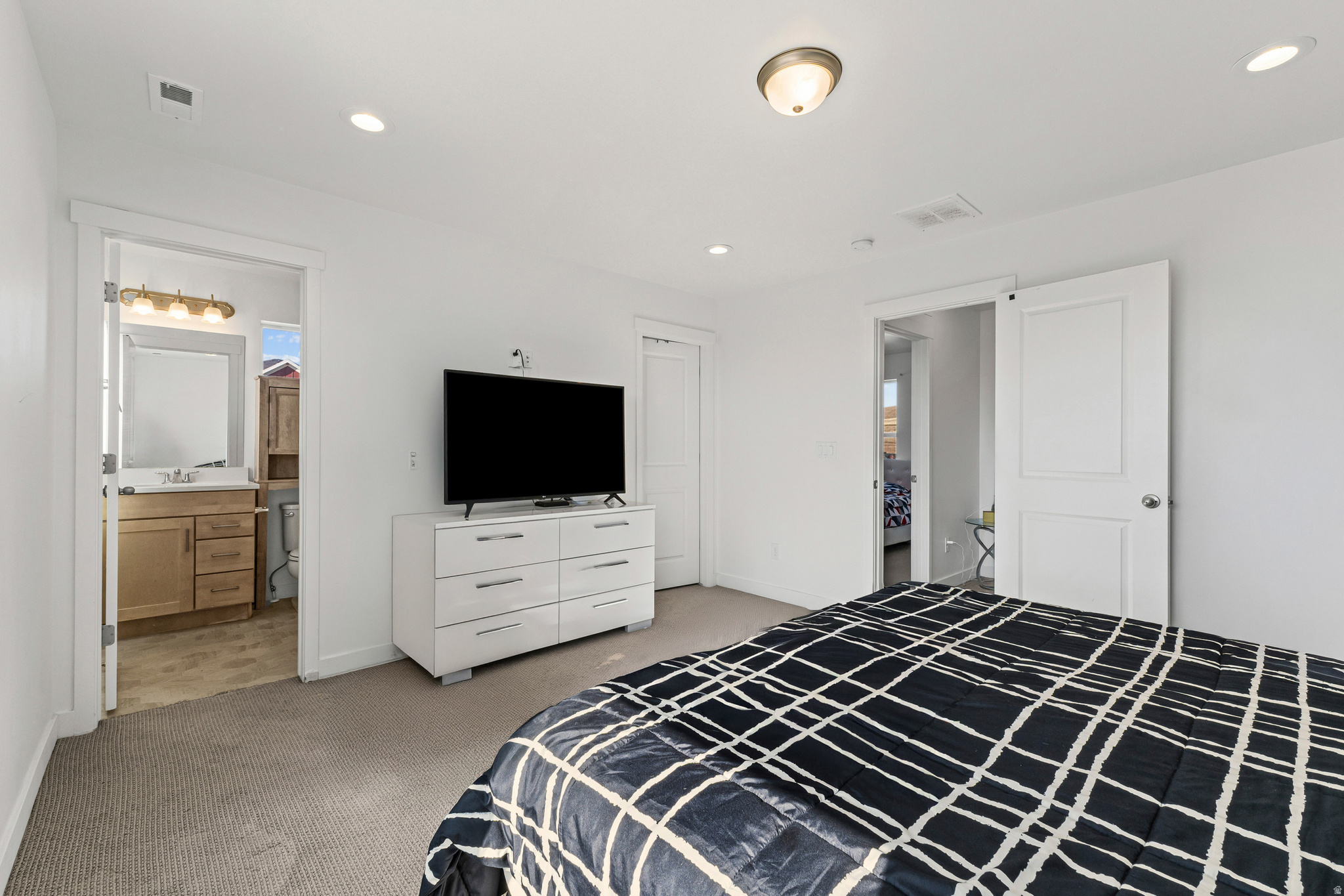 OQUIRRH WEST PHASE 1 - Residential