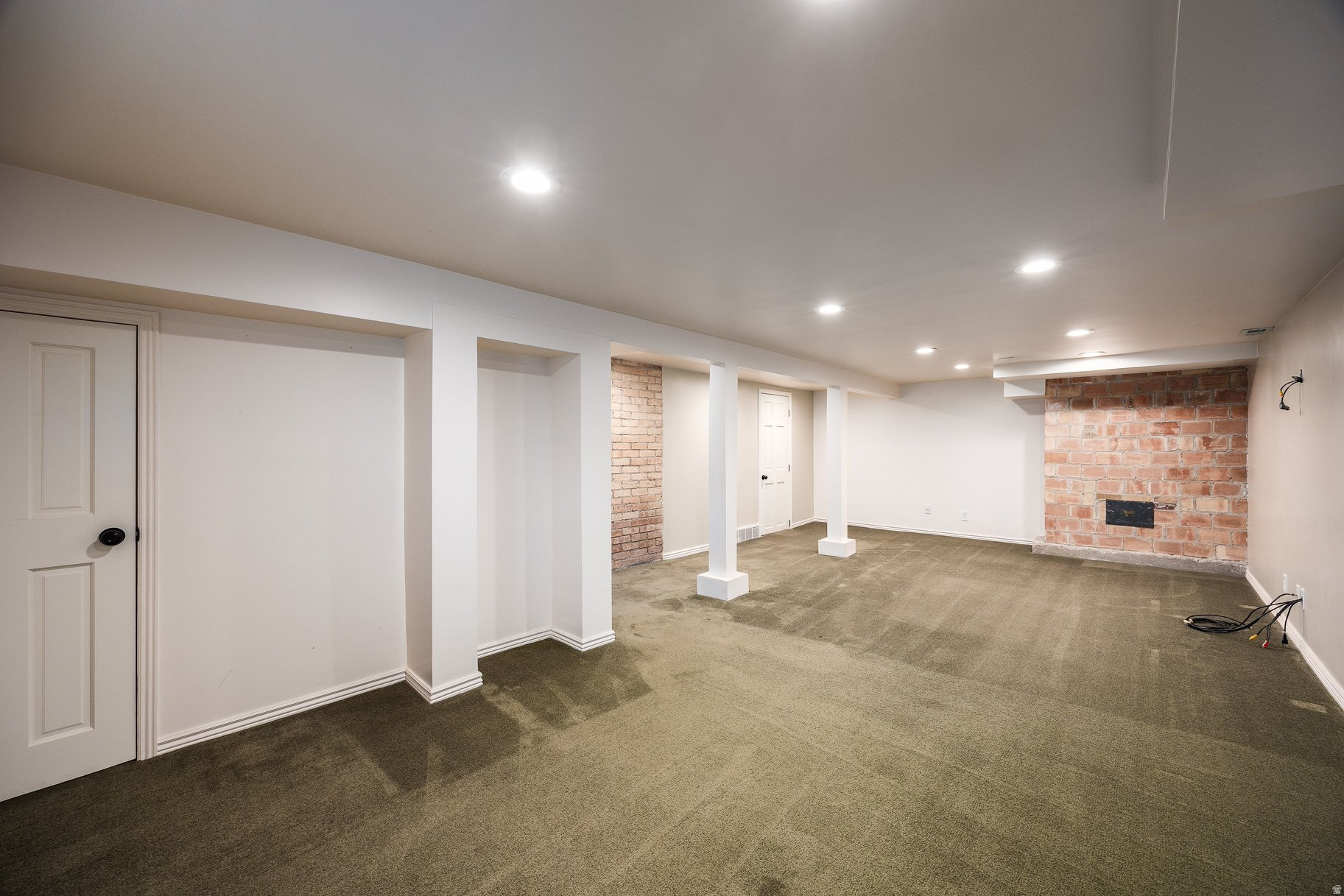 CARRIAGE PARK - Residential