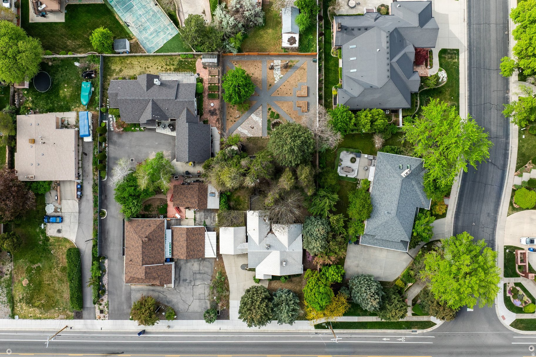 CARRIAGE PARK - Residential