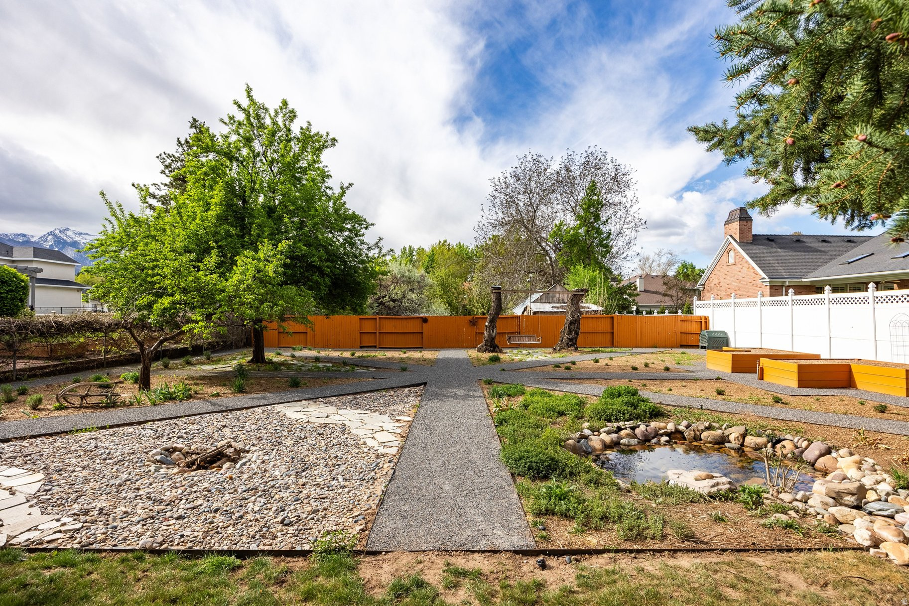 CARRIAGE PARK - Residential