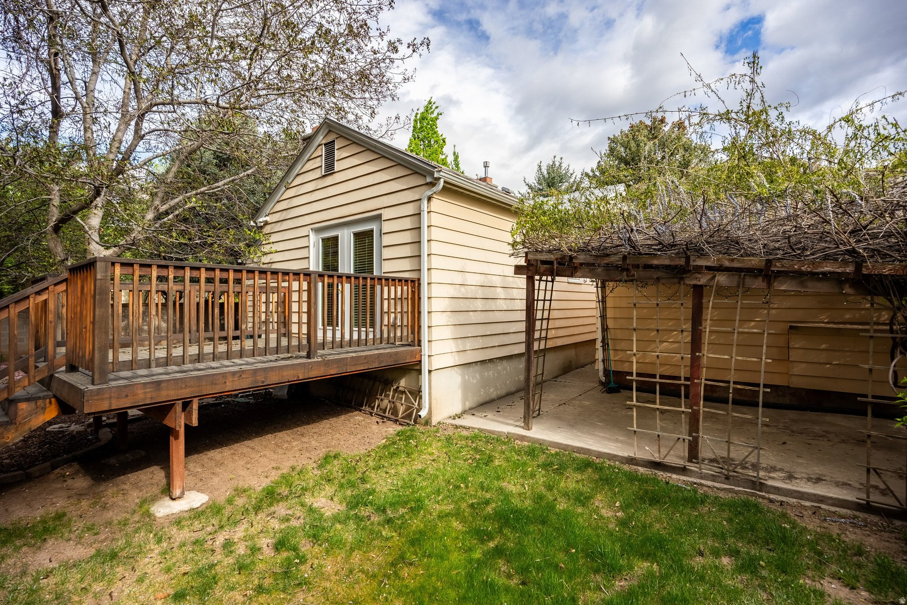 CARRIAGE PARK - Residential