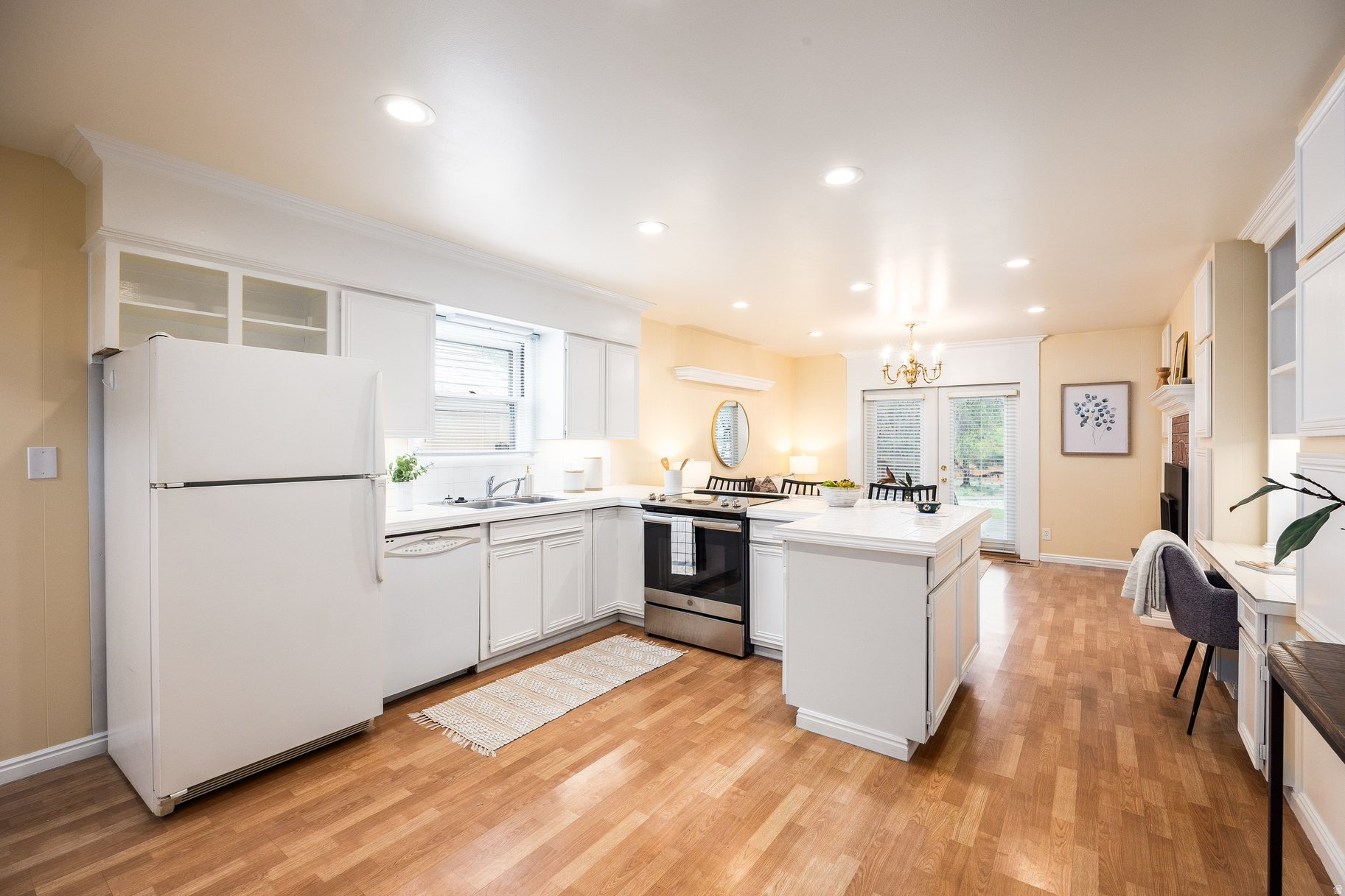 CARRIAGE PARK - Residential