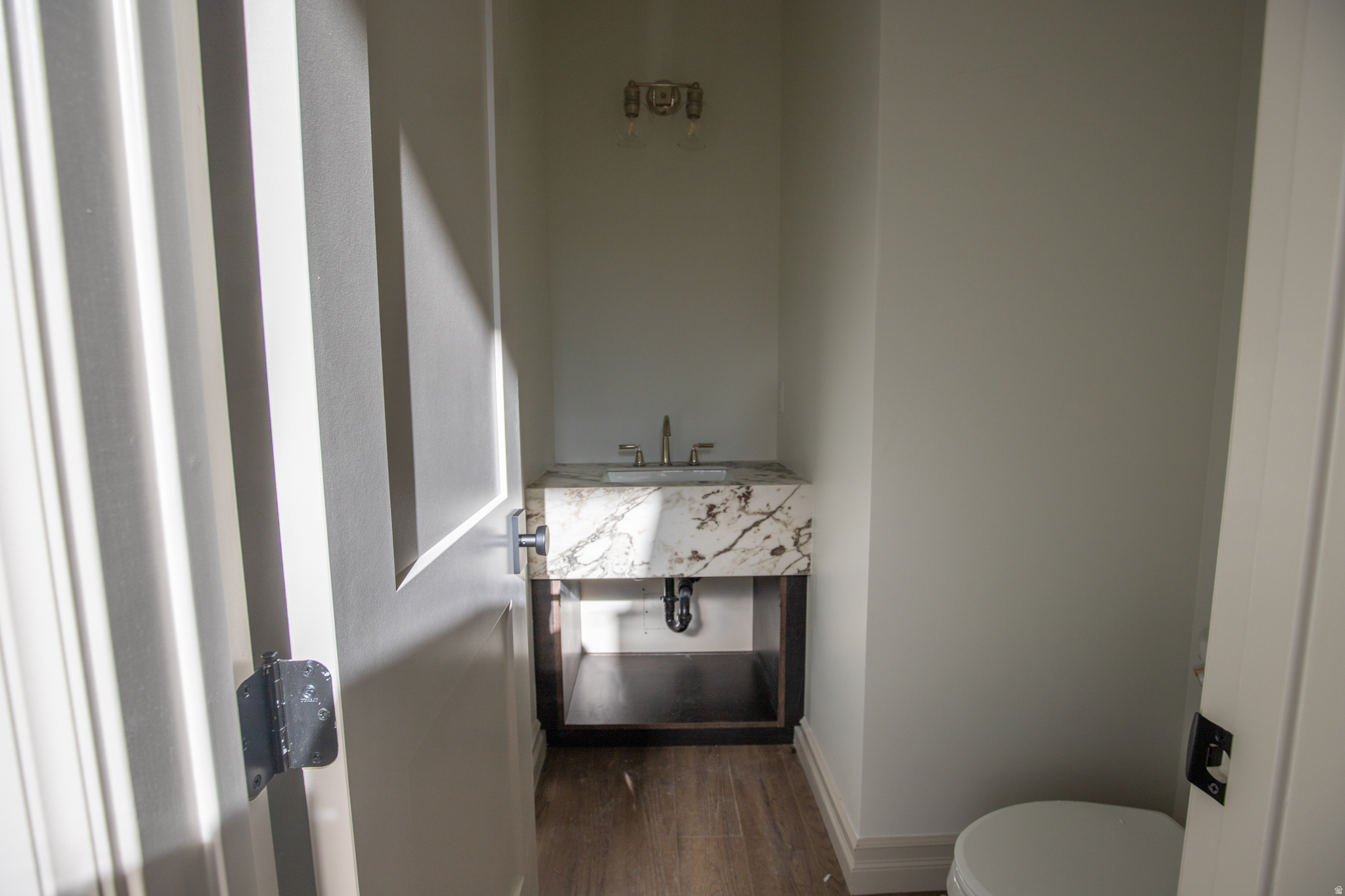 THE IRIS - Residential