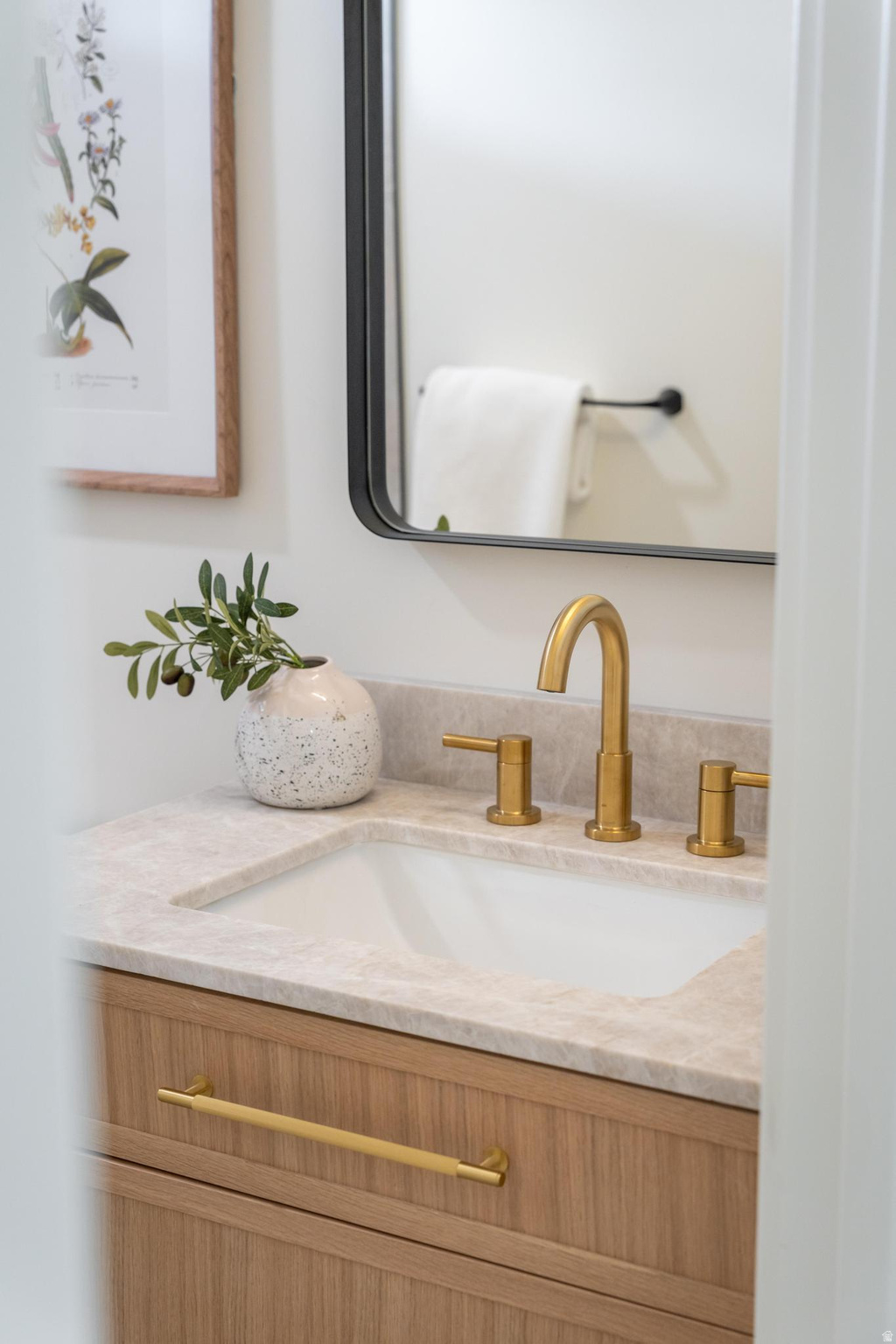 MILL HOLLOW - Residential