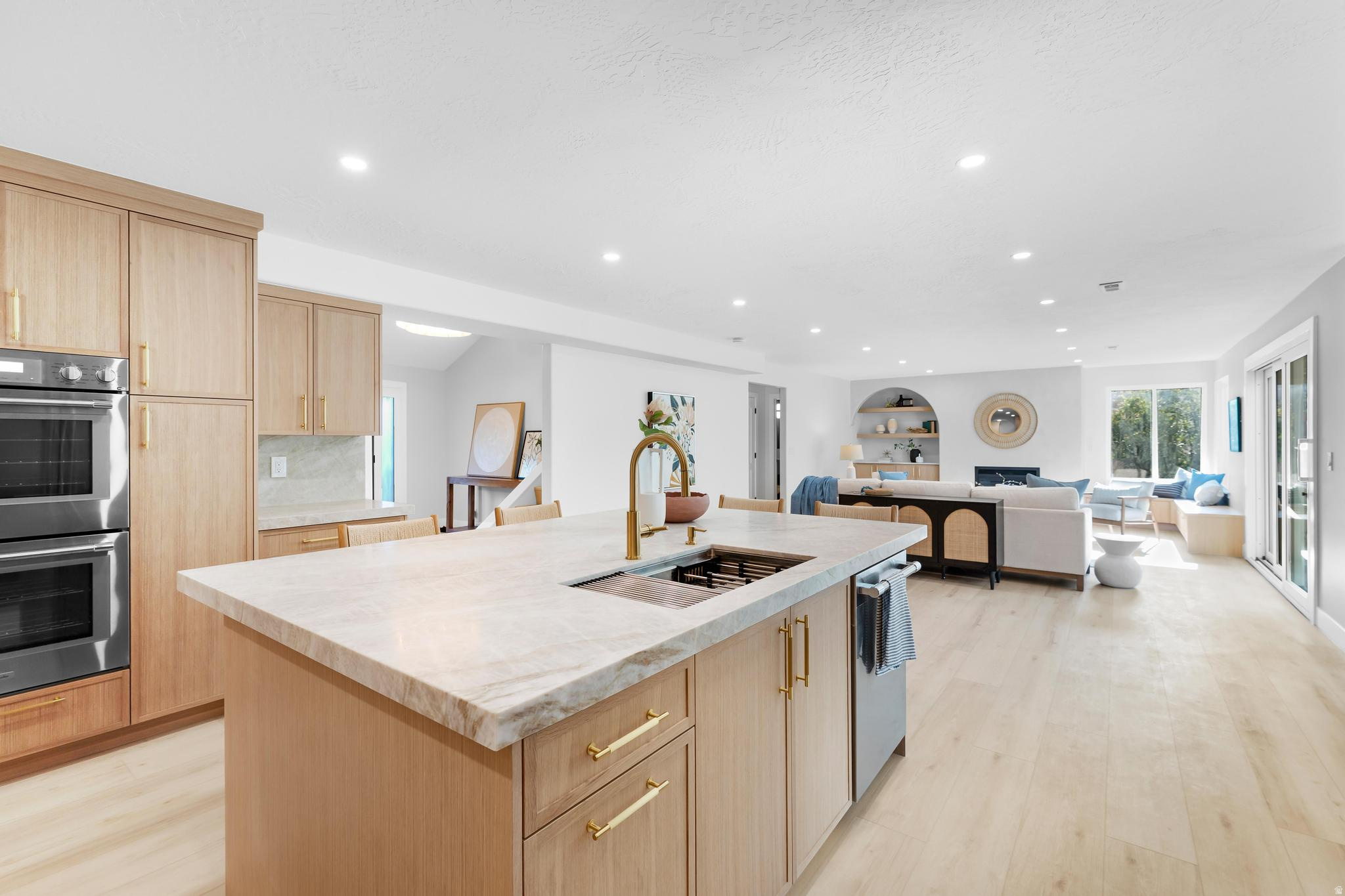 MILL HOLLOW - Residential