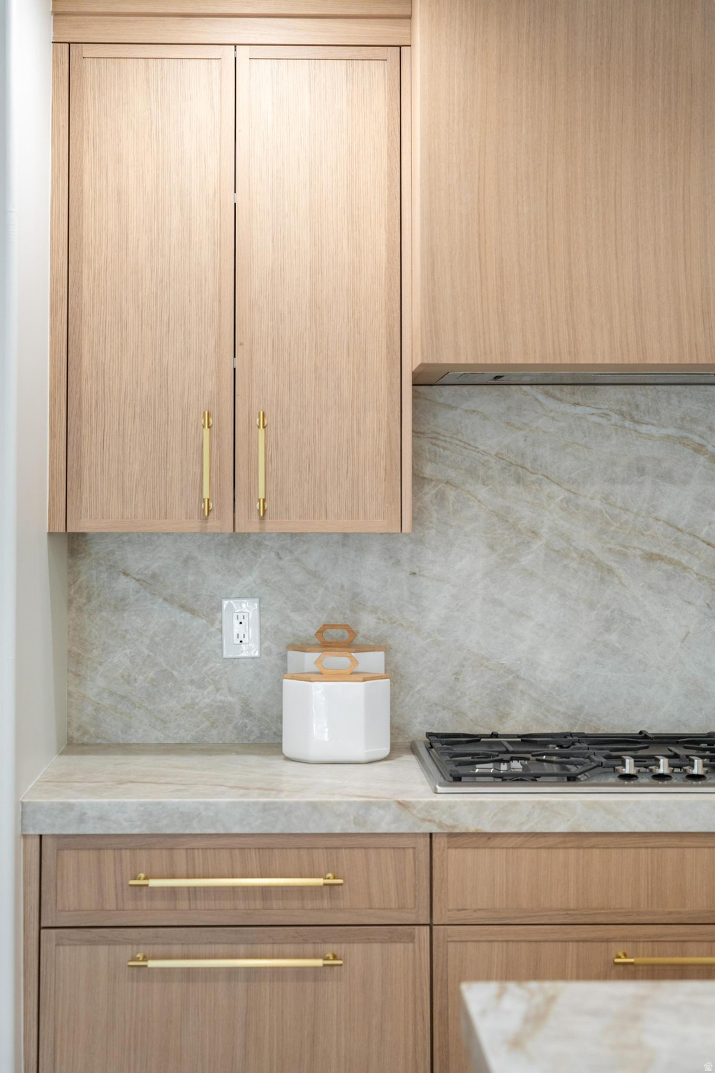 MILL HOLLOW - Residential