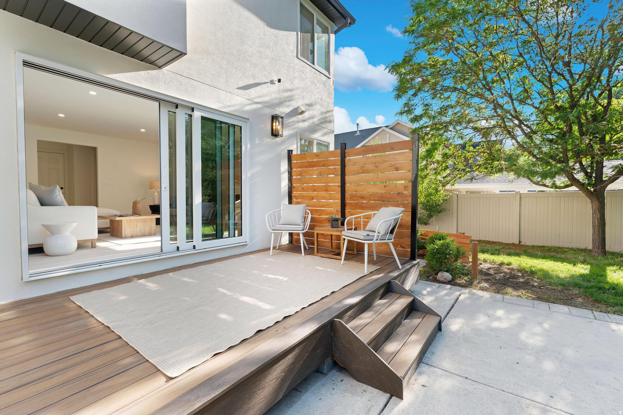 MILL HOLLOW - Residential