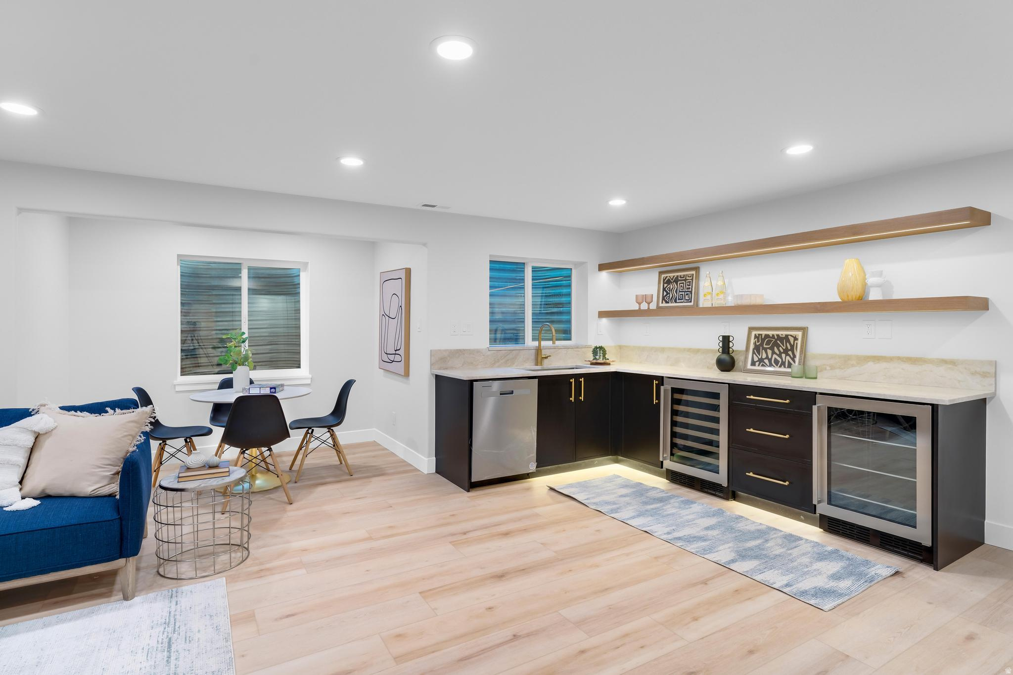 MILL HOLLOW - Residential