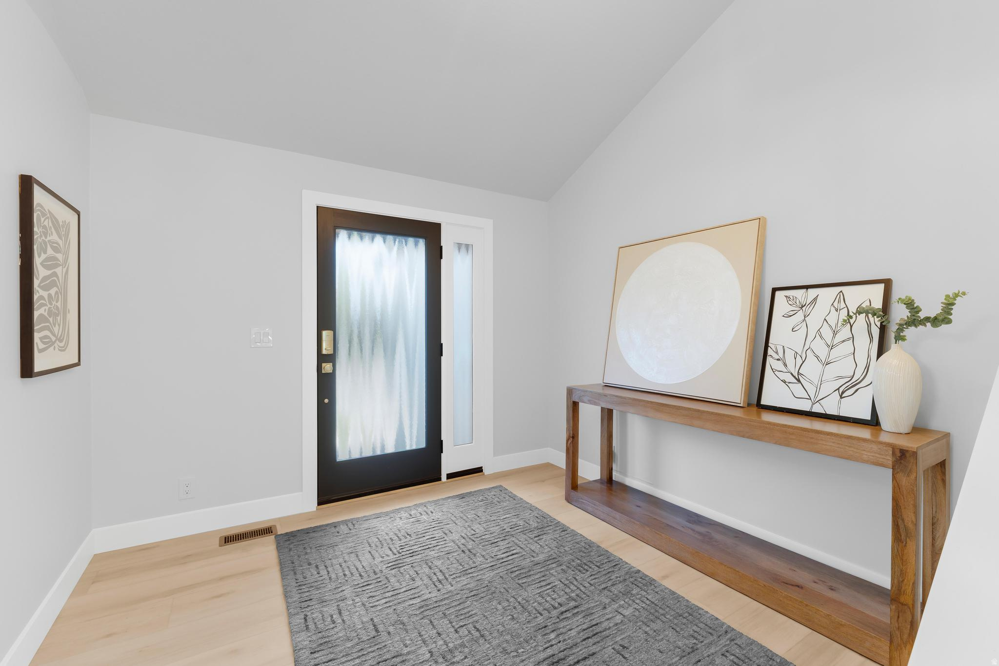 MILL HOLLOW - Residential