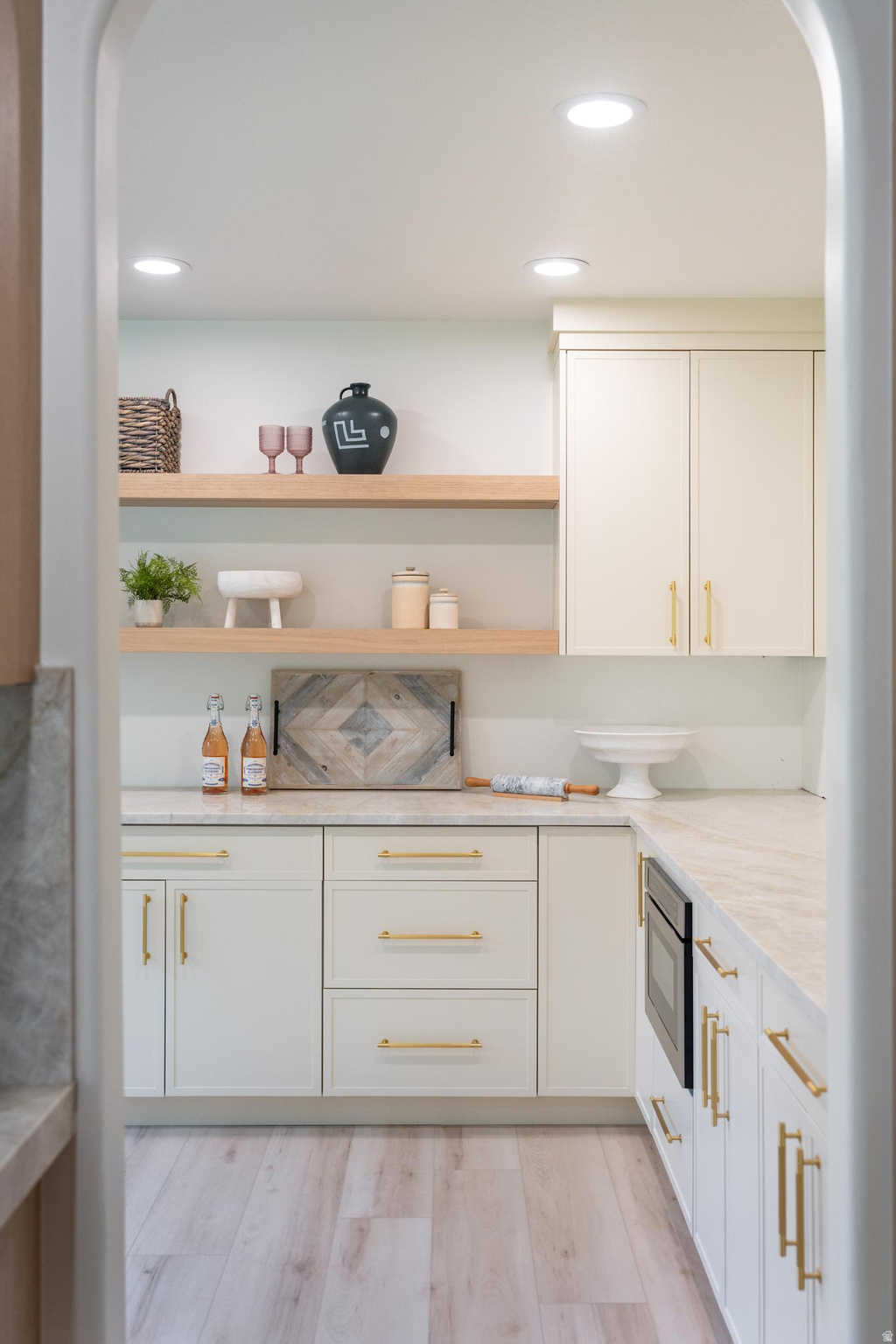 MILL HOLLOW - Residential