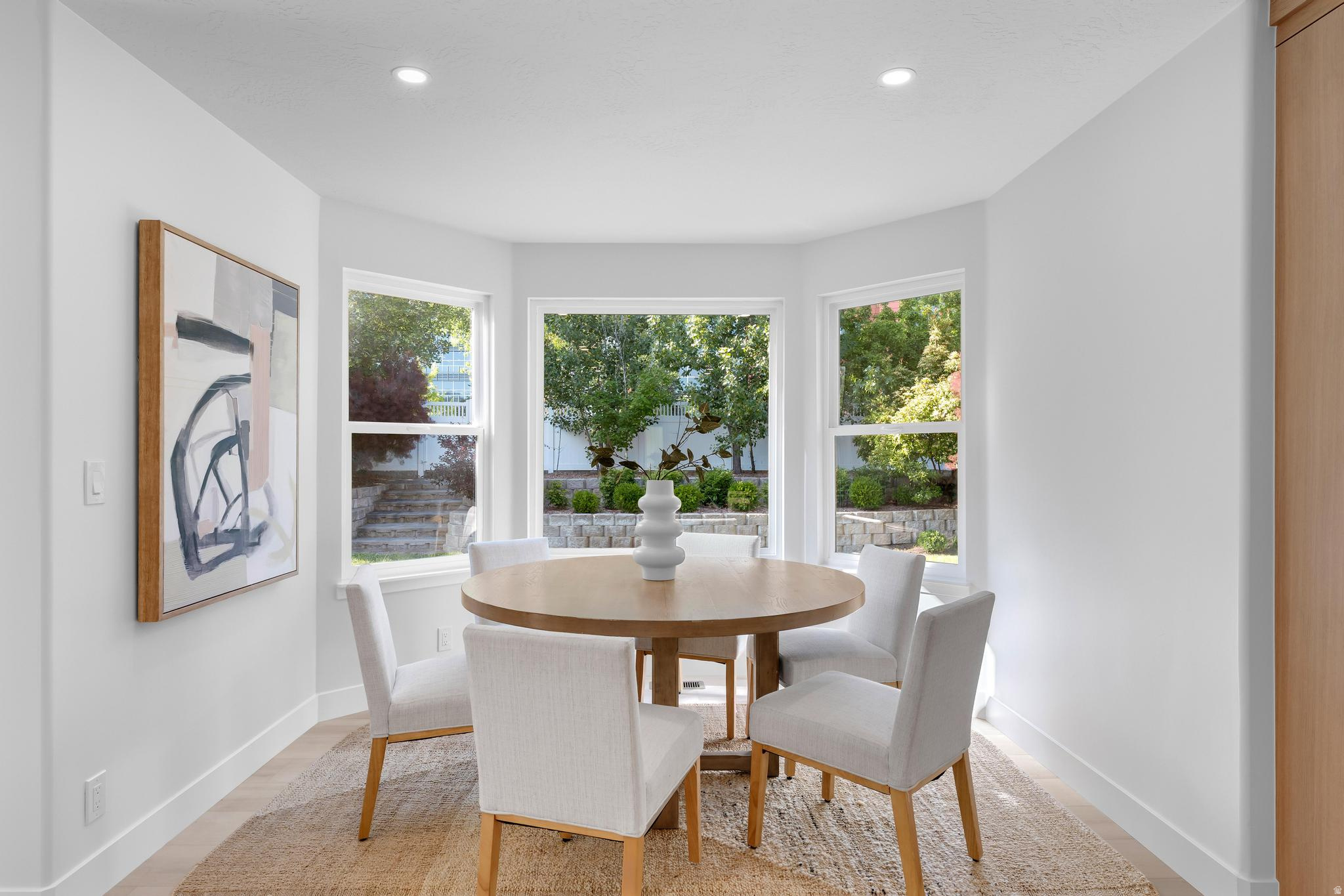 MILL HOLLOW - Residential