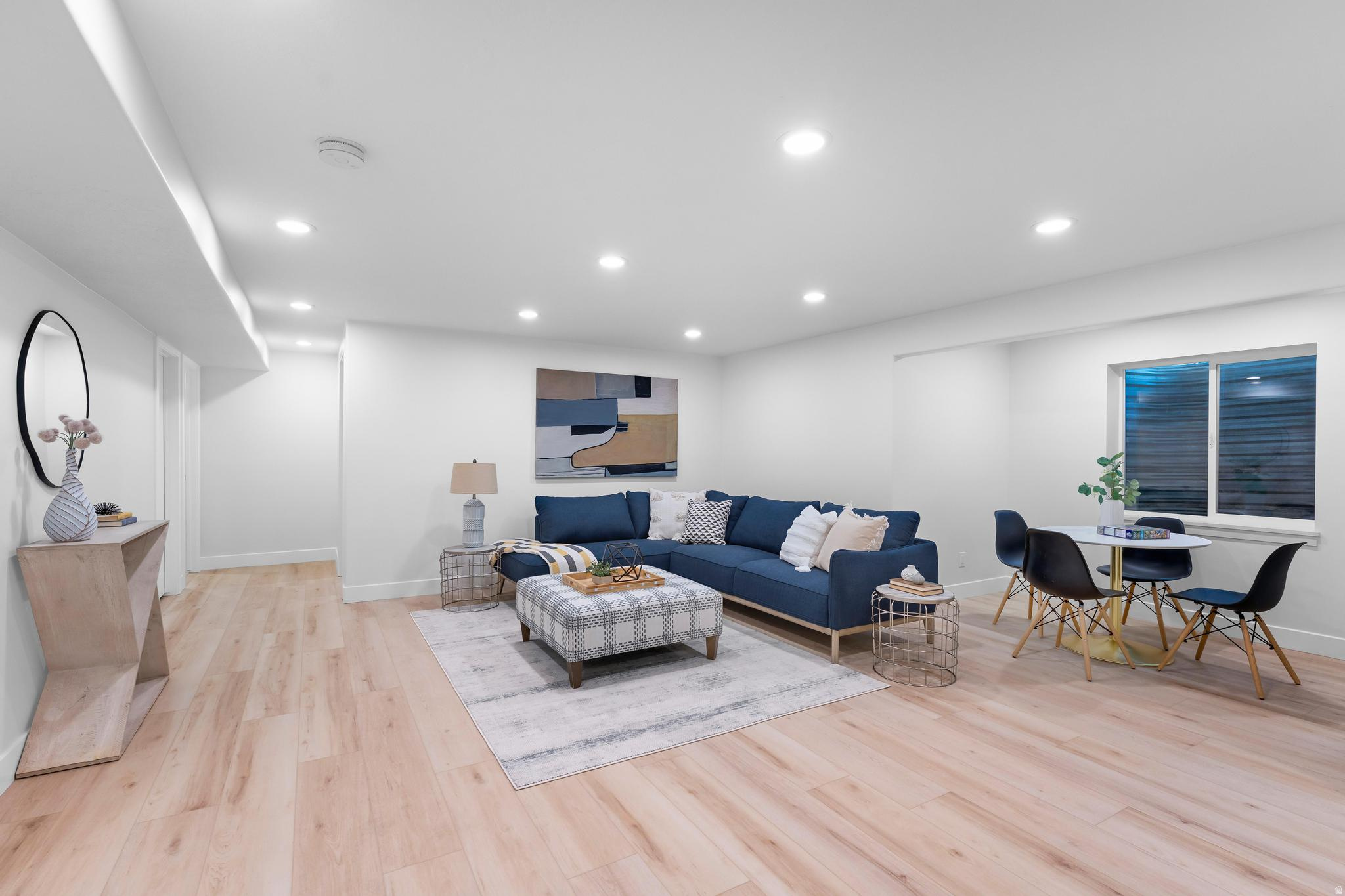 MILL HOLLOW - Residential