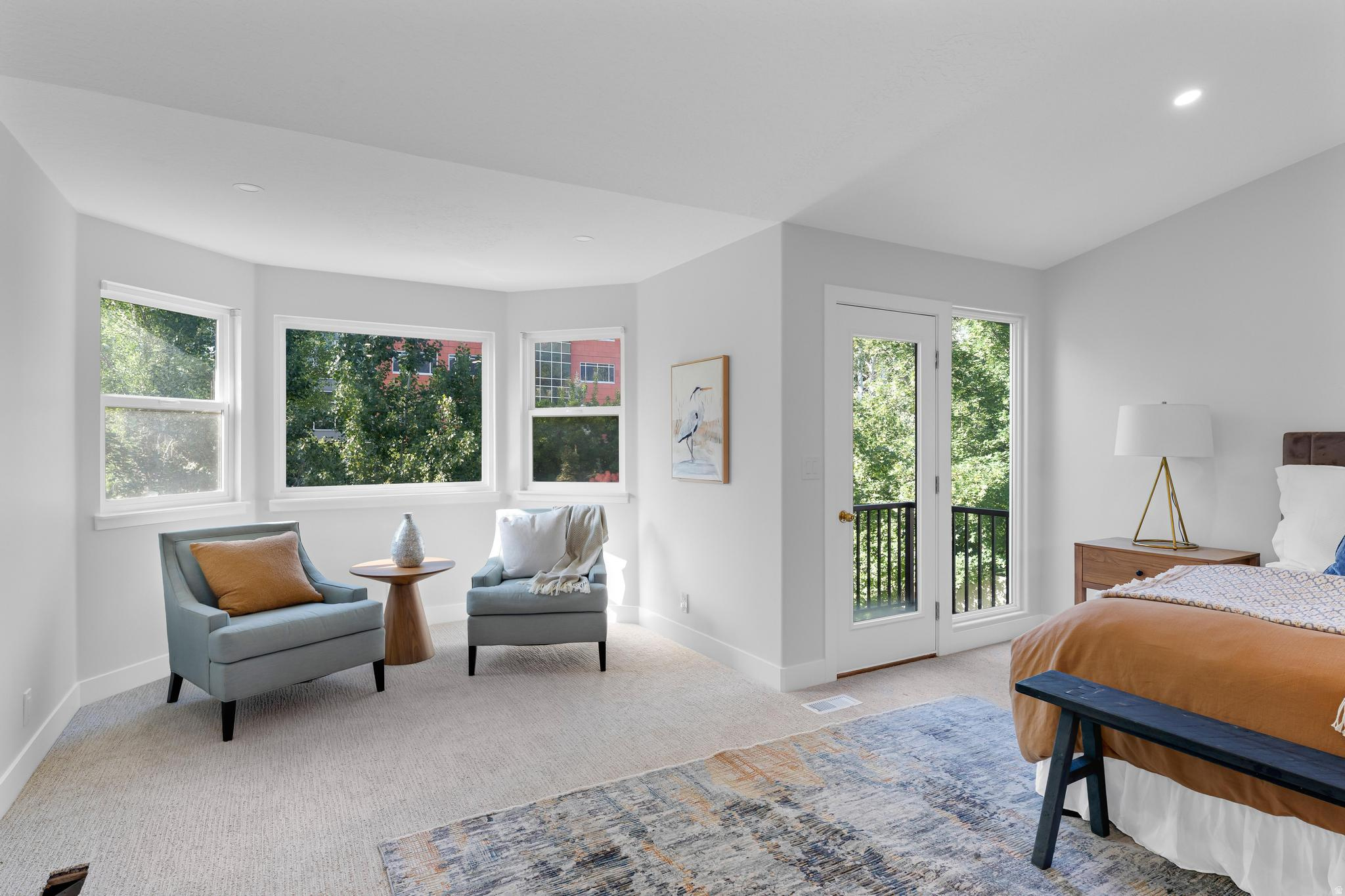 MILL HOLLOW - Residential