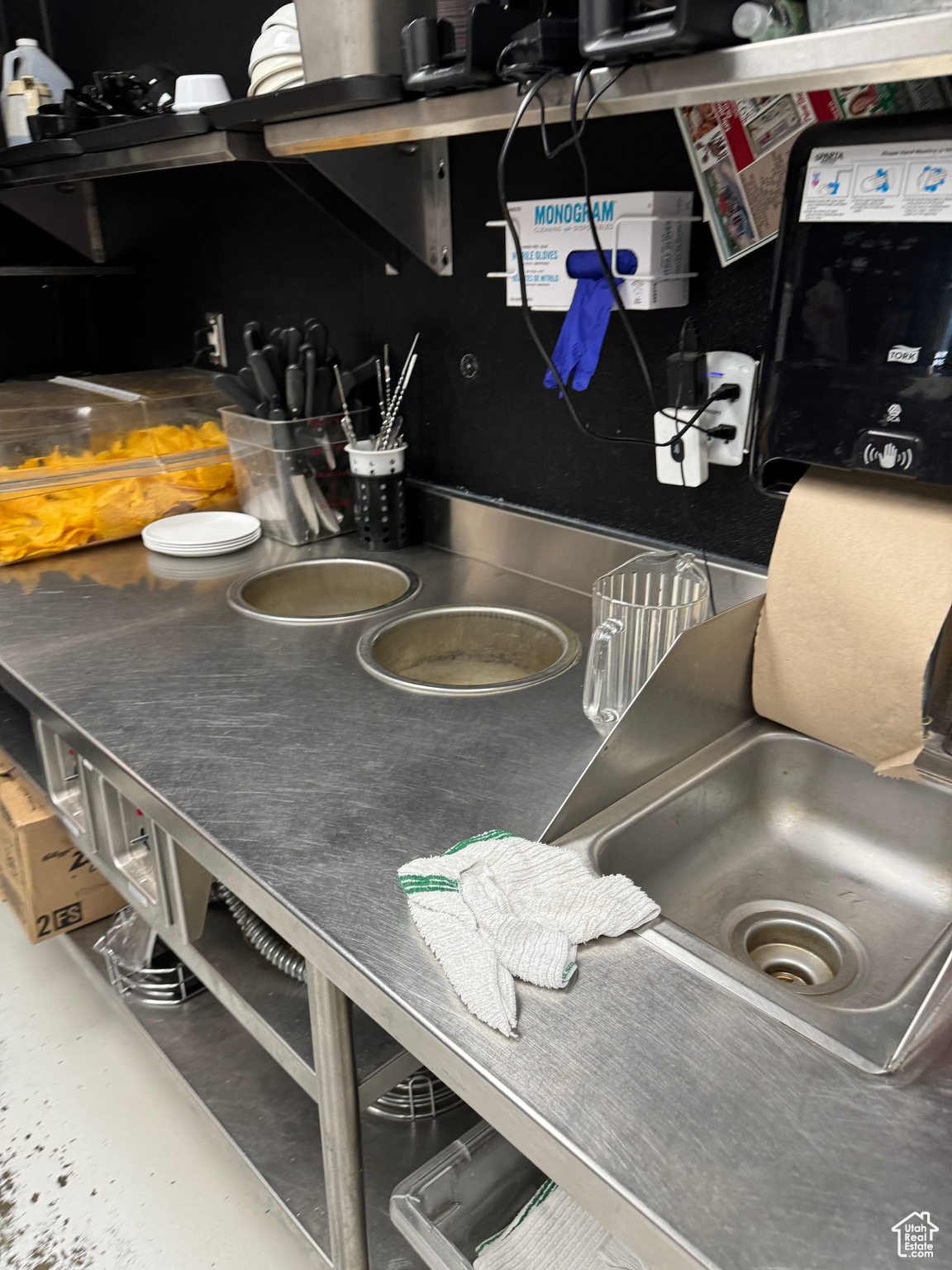 WATERS EDGE - Commercial Sale