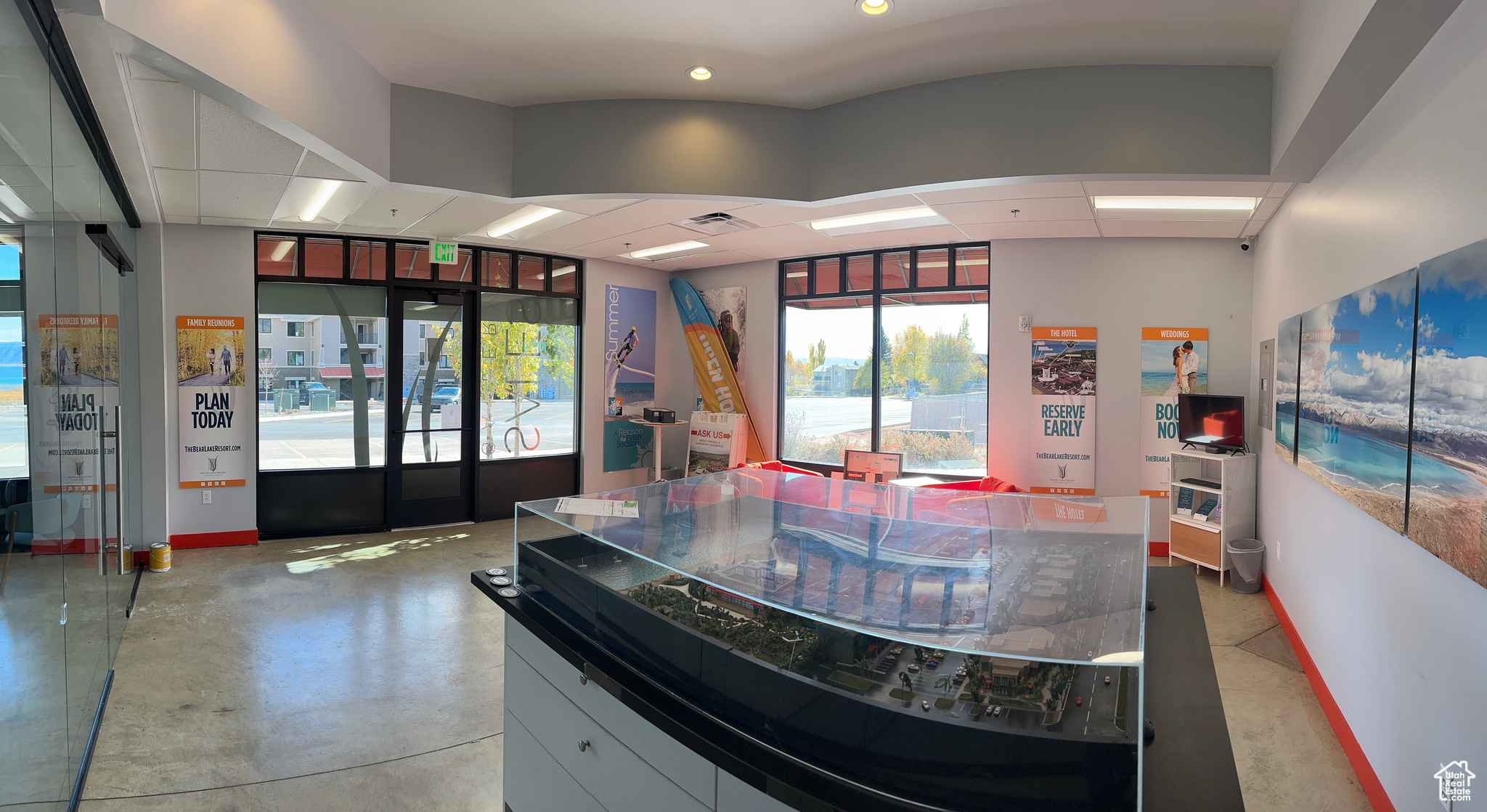 WATERS EDGE - Commercial Sale