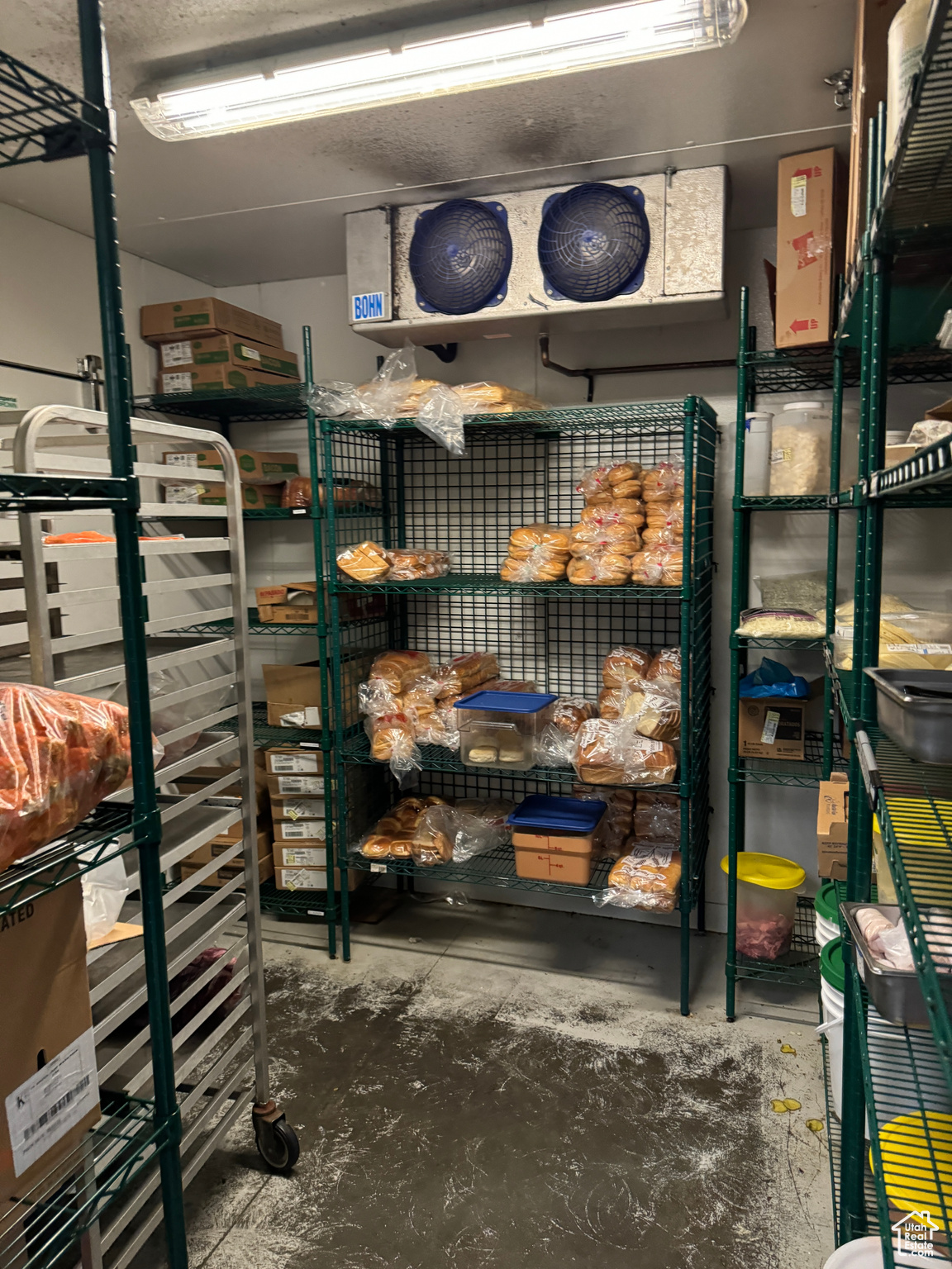 WATERS EDGE - Commercial Sale