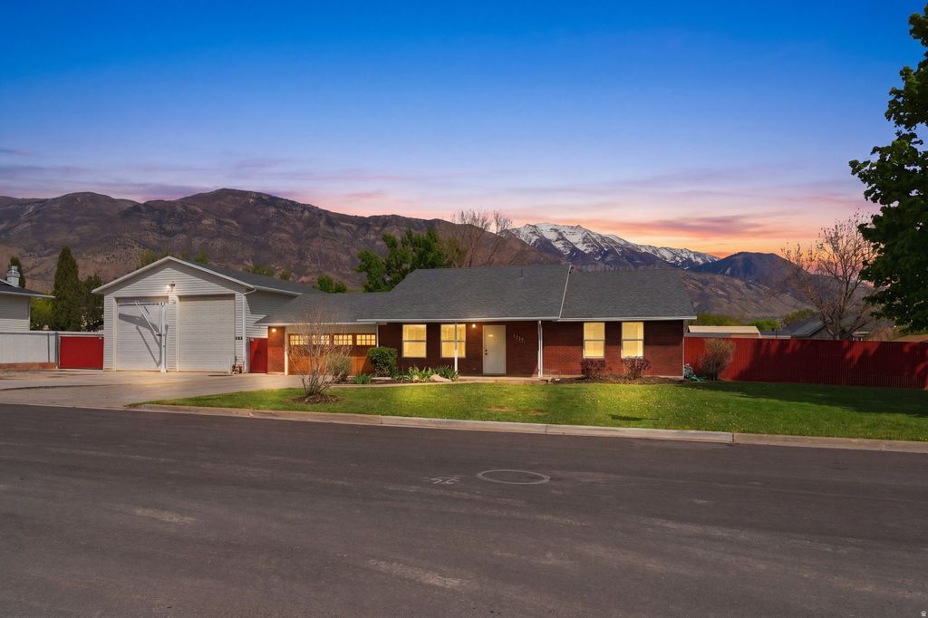 Photo of 1728 N 1520 W, Pleasant Grove, UT 84062 (MLS # 2152283)