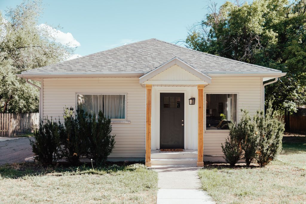 Photo of 622 CANYON RD, Logan, UT 84321 (MLS # 2142753)