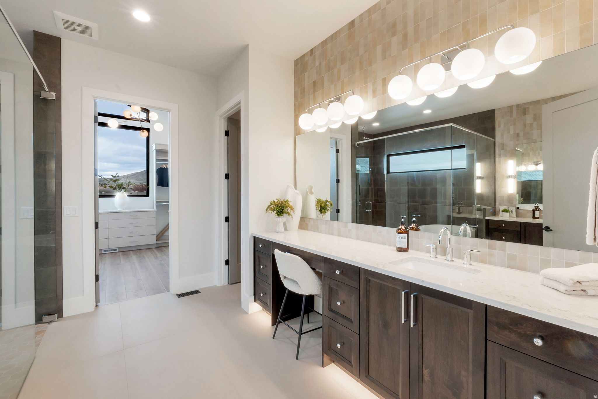 HIGHLAND OAKS - Residential