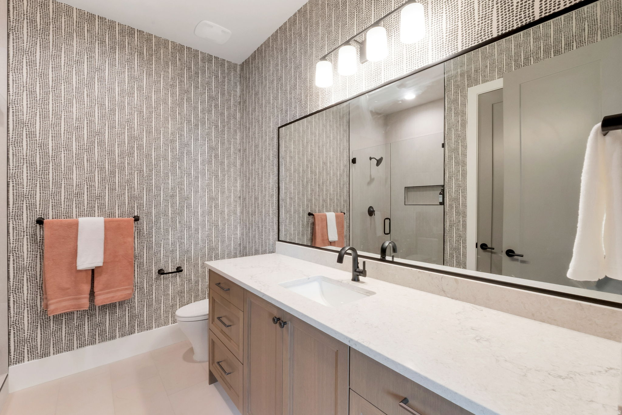HIGHLAND OAKS - Residential