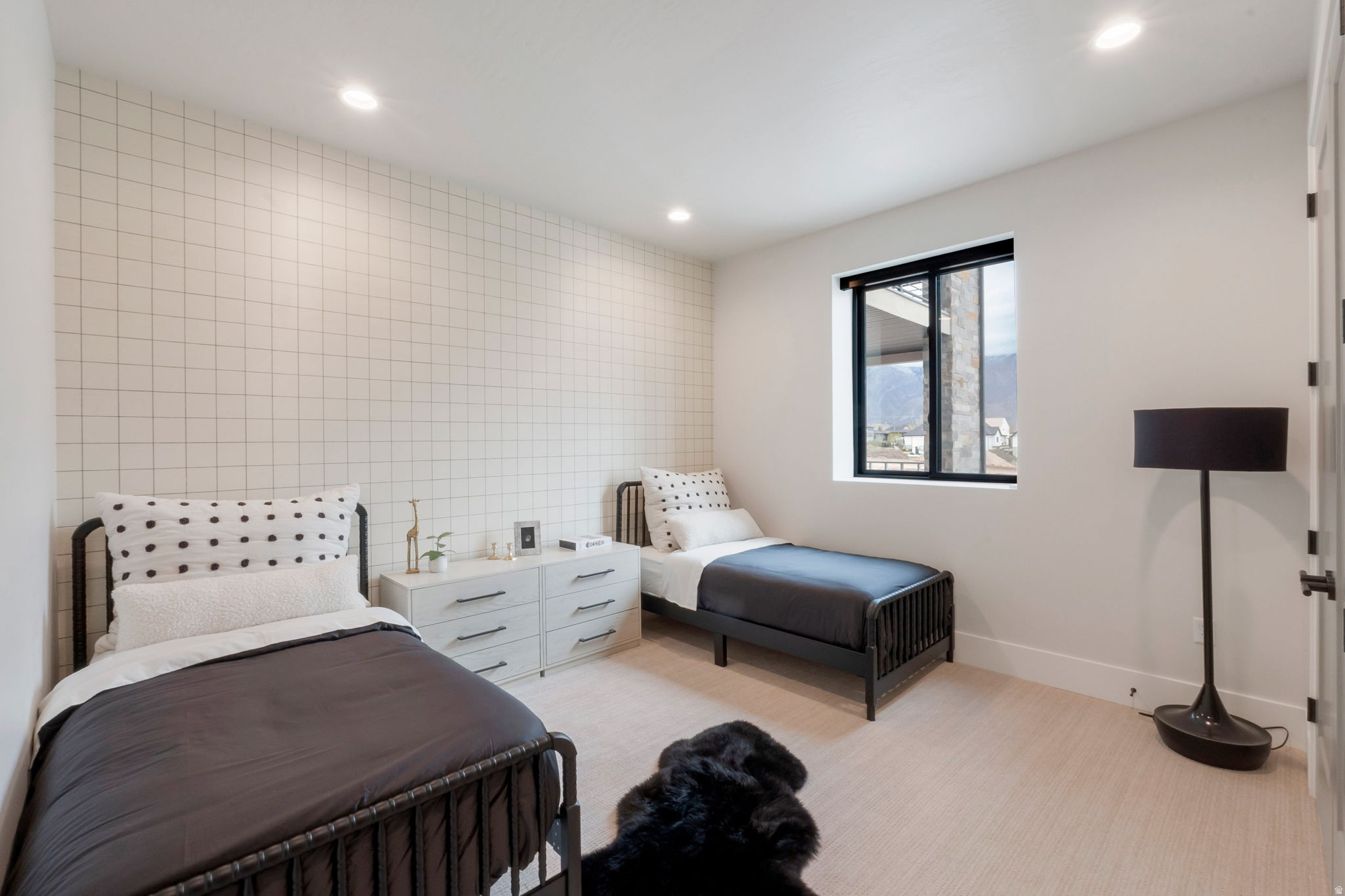 HIGHLAND OAKS - Residential
