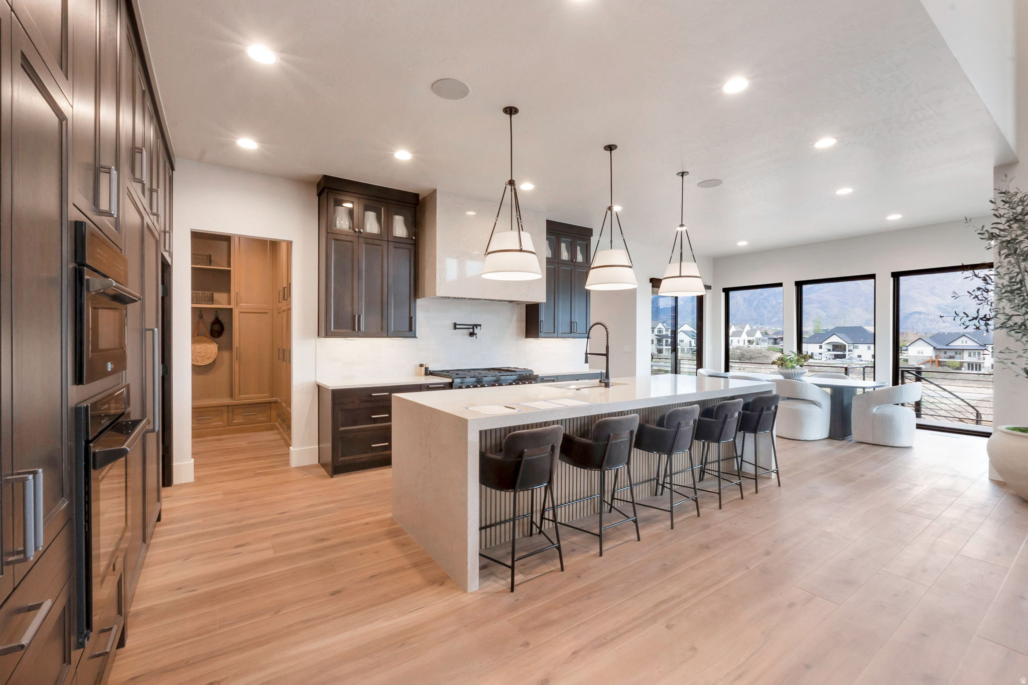 HIGHLAND OAKS - Residential