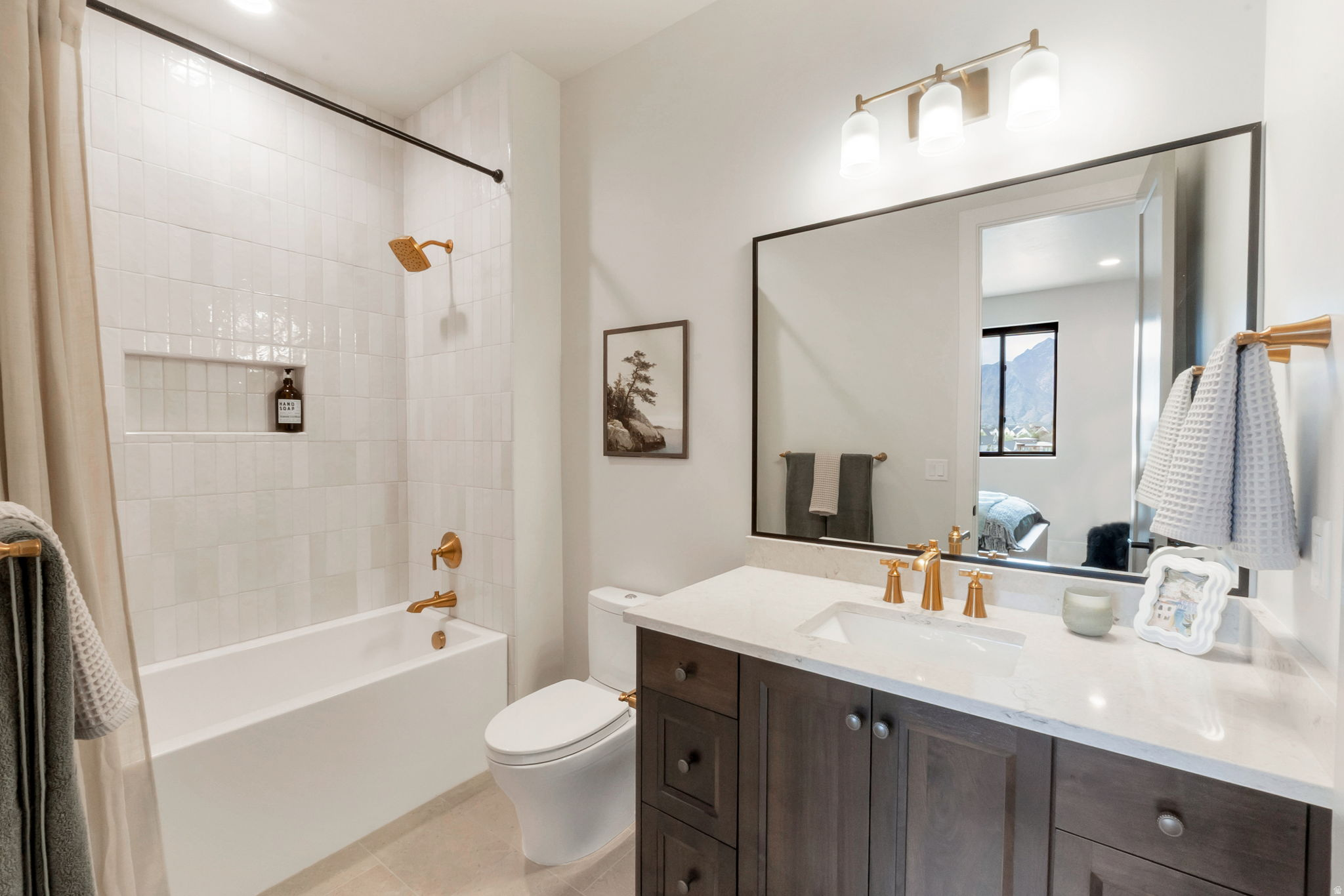 HIGHLAND OAKS - Residential